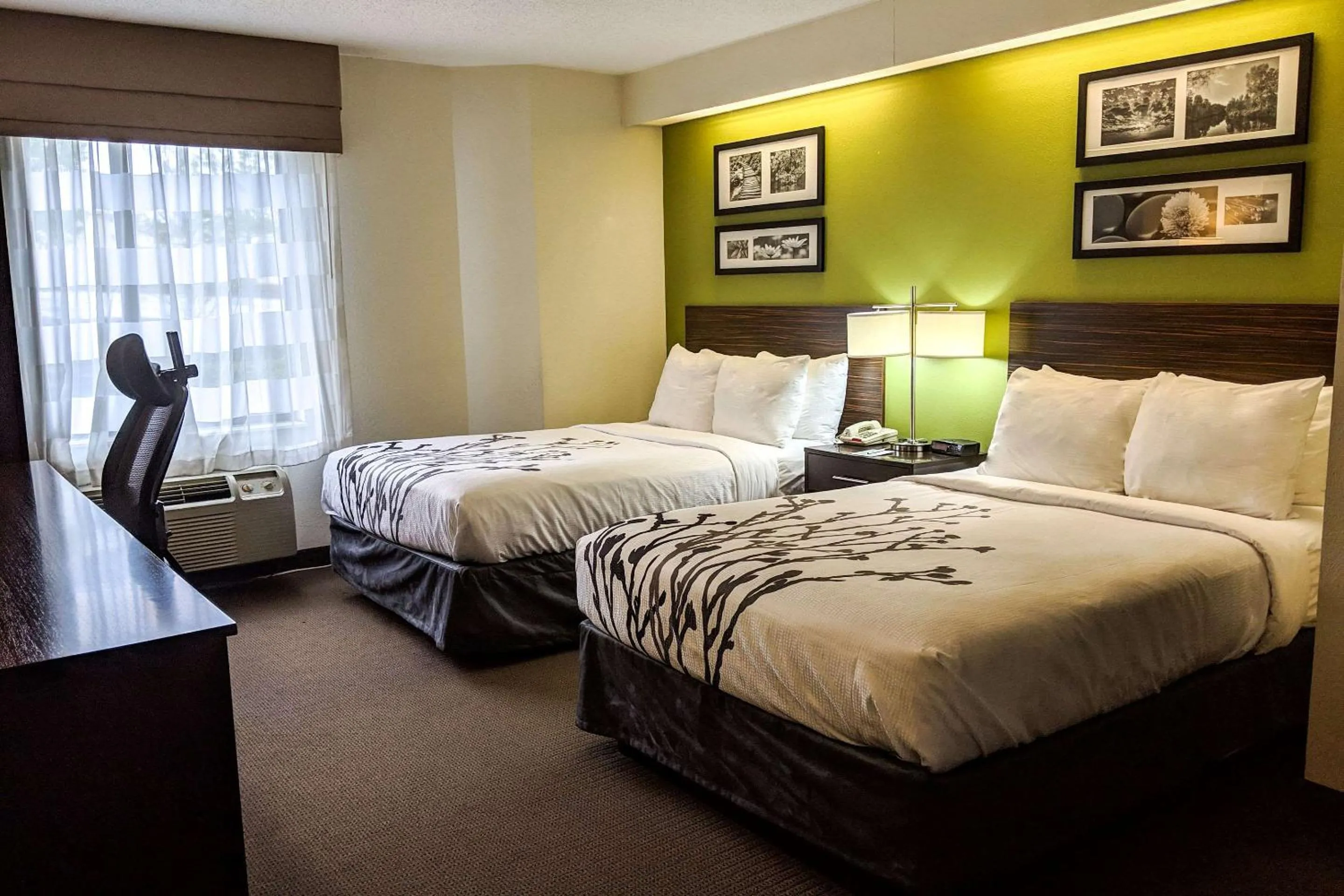 Photo of the whole room, Bed in Sleep Inn Woodbridge - Potomac Mills
