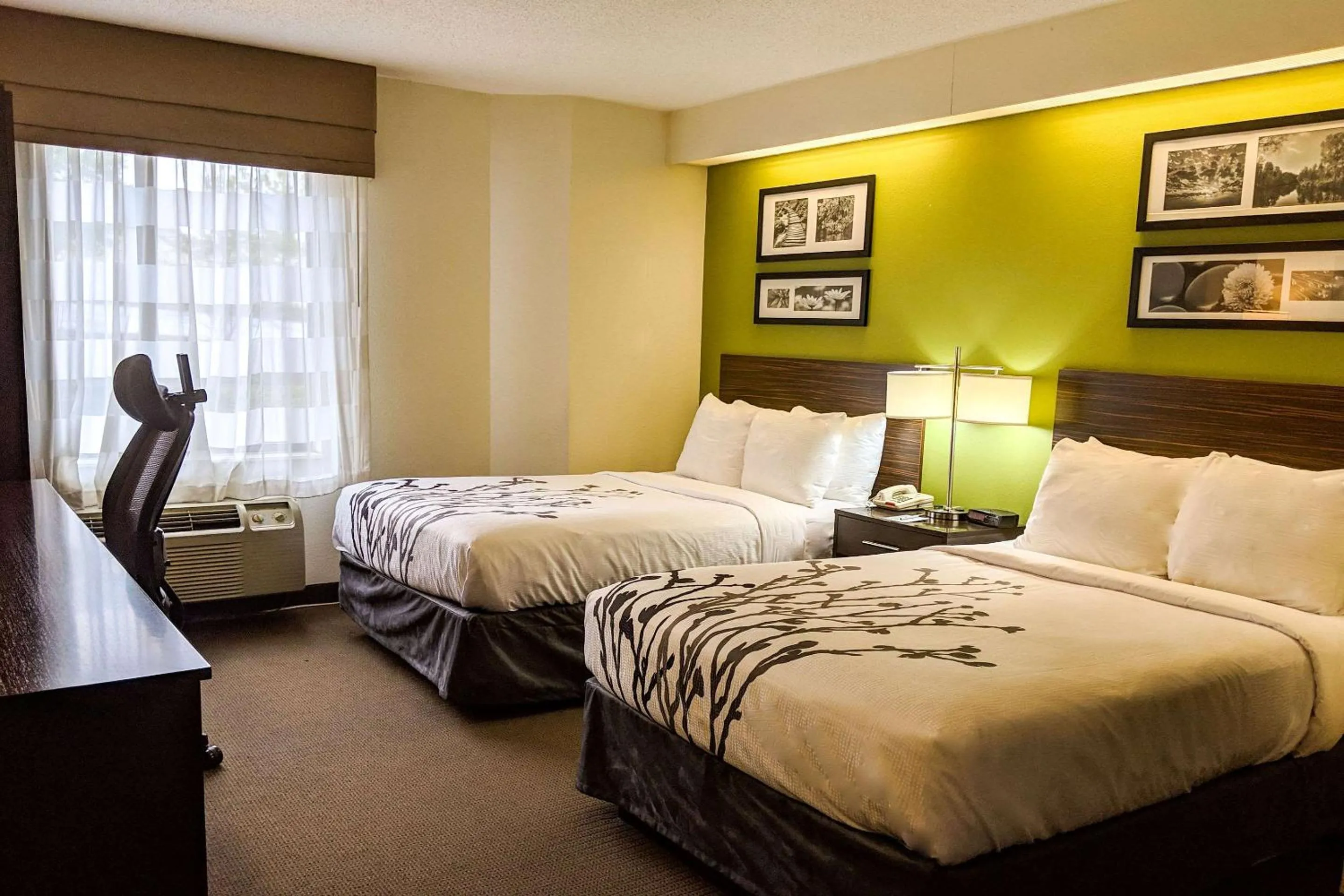Photo of the whole room, Bed in Sleep Inn Woodbridge - Potomac Mills
