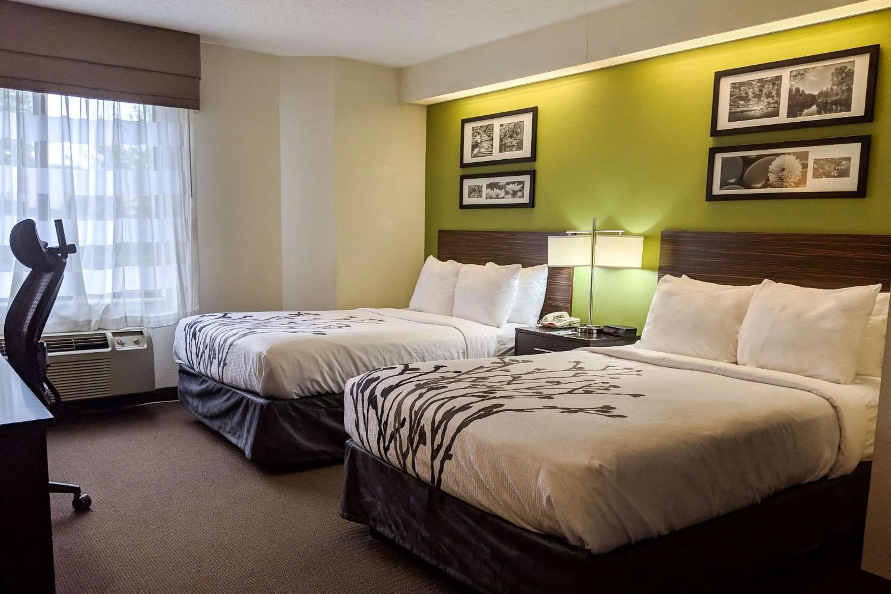 Photo of the whole room, Bed in Sleep Inn Woodbridge - Potomac Mills