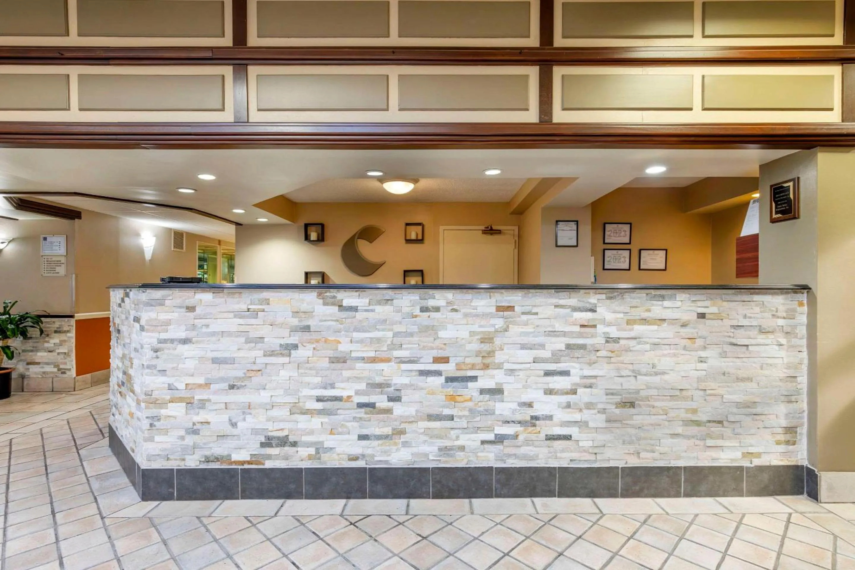 Lobby or reception in Comfort Inn University Center