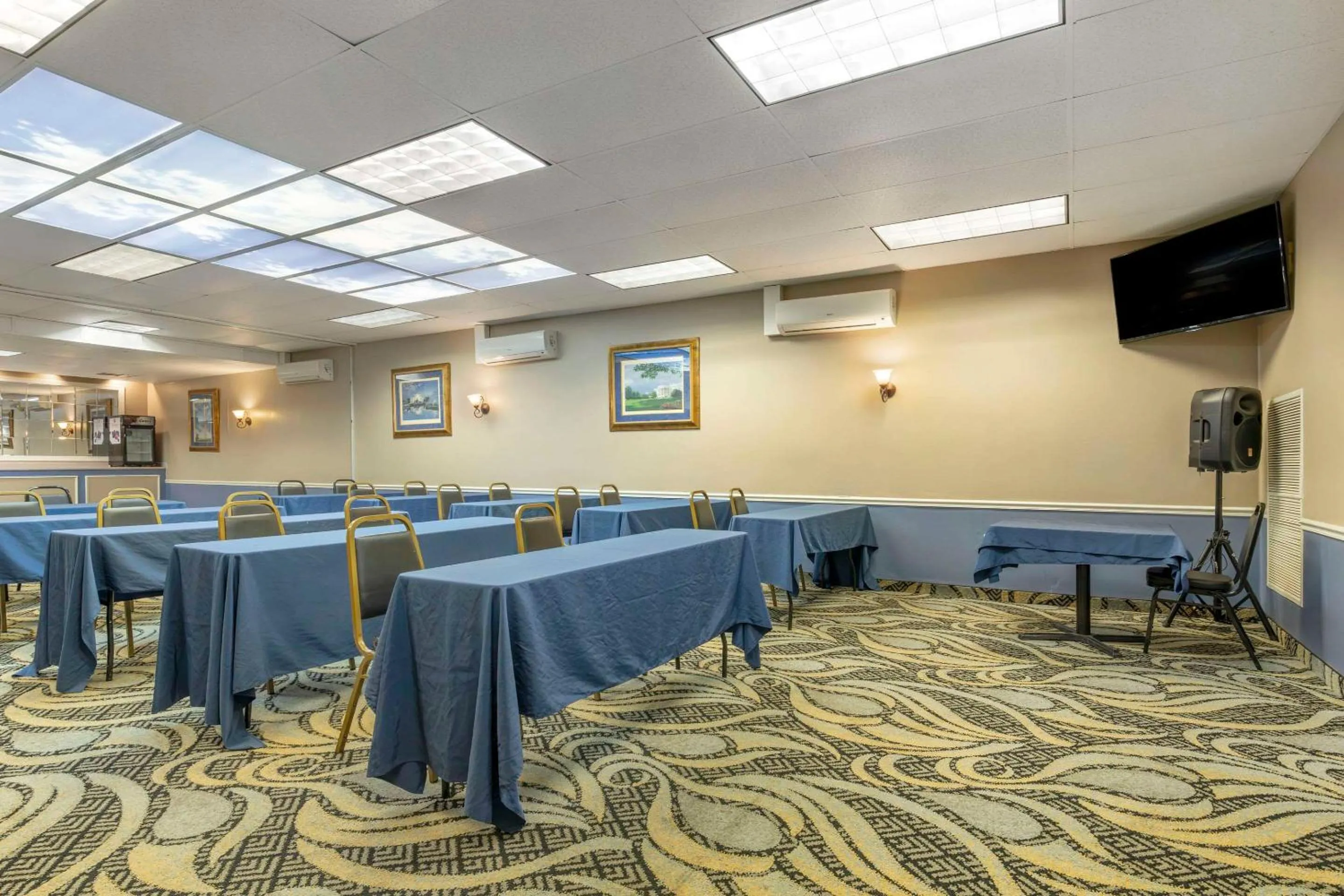 Meeting/conference room in Comfort Inn University Center