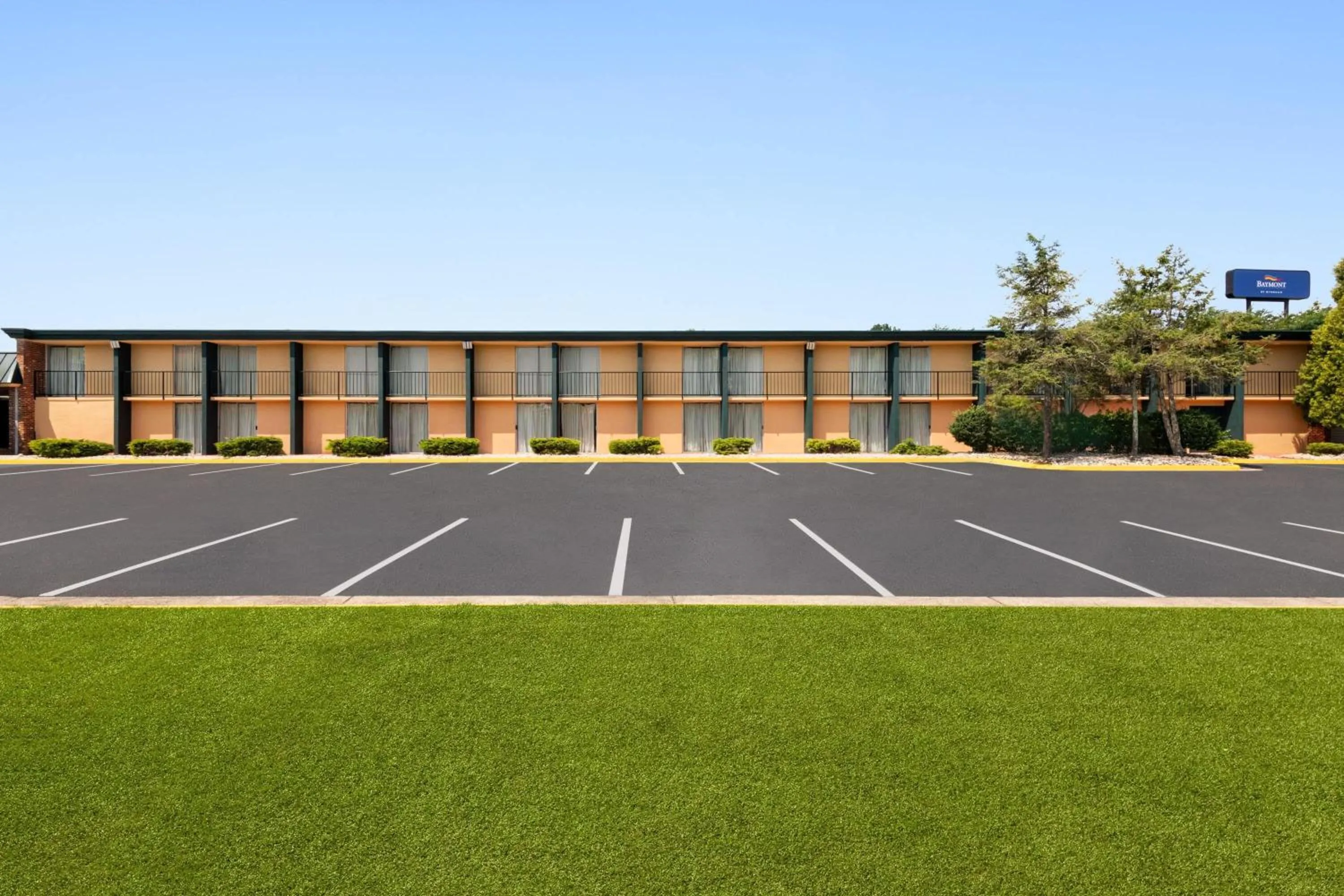 Property building in Baymont by Wyndham Salem Roanoke Area