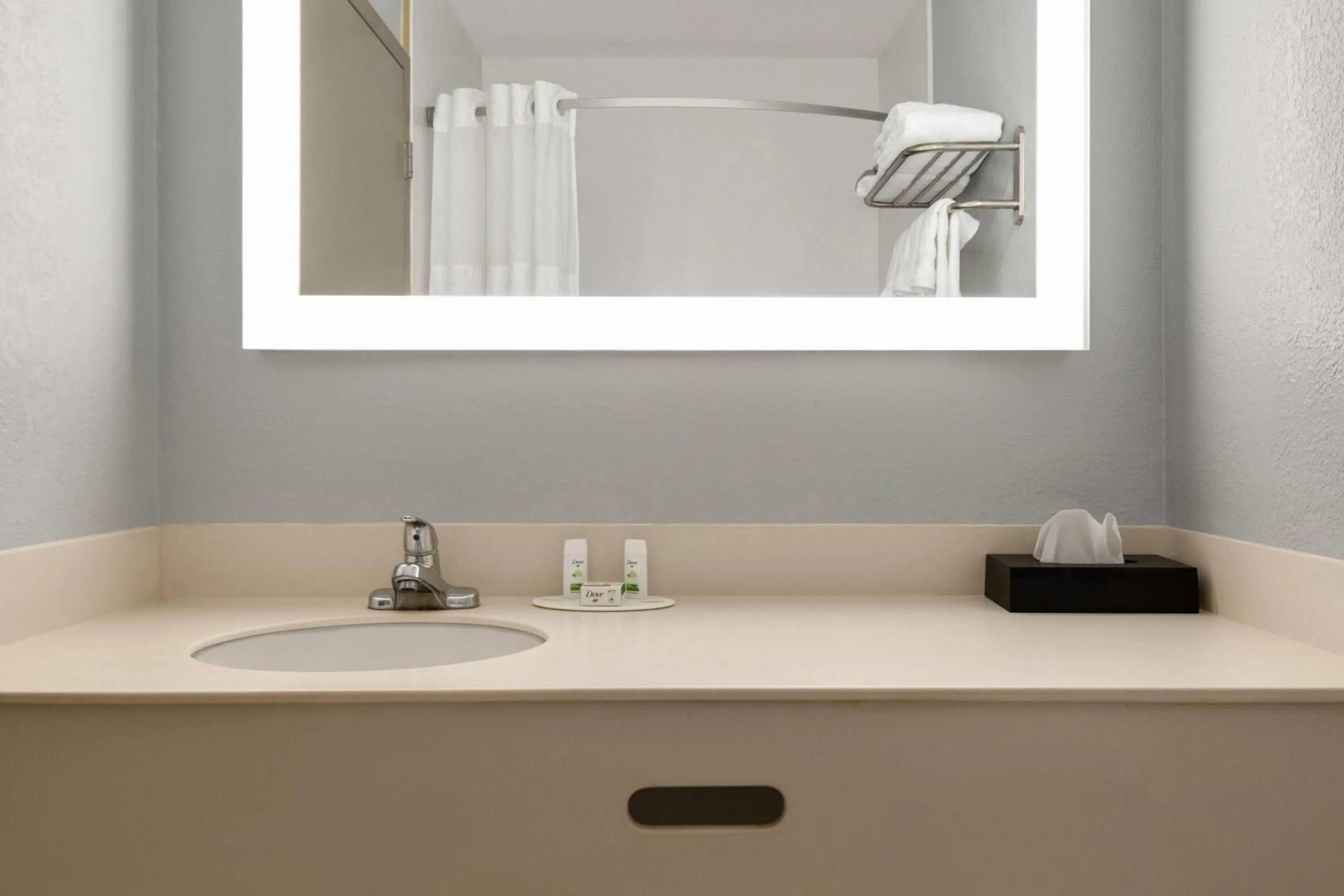 Bathroom in Baymont by Wyndham Salem Roanoke Area