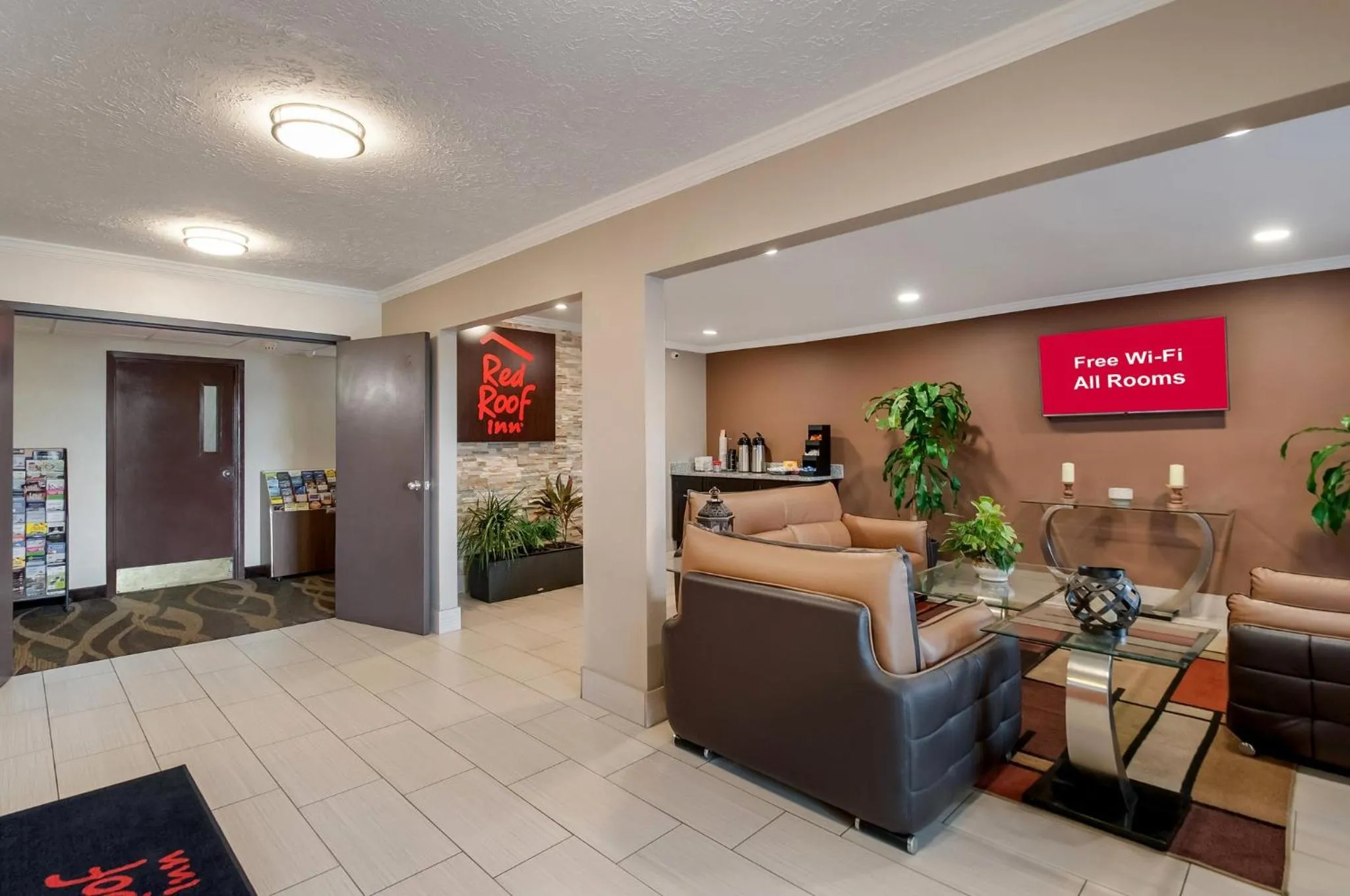 Lobby or reception in Red Roof Inn Dahlgren - Naval Base