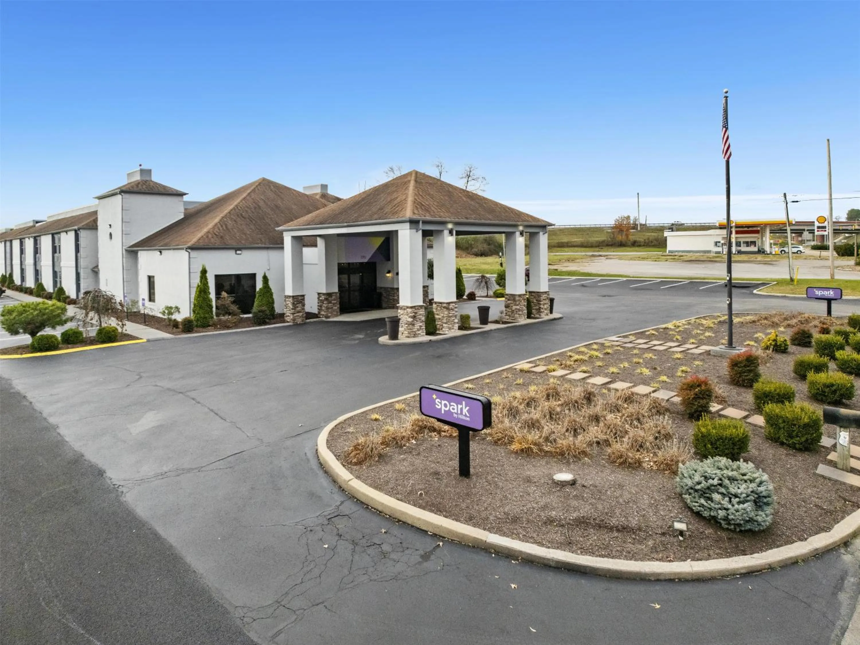 Property building in Spark by Hilton Abingdon I-81 near Fairgrounds