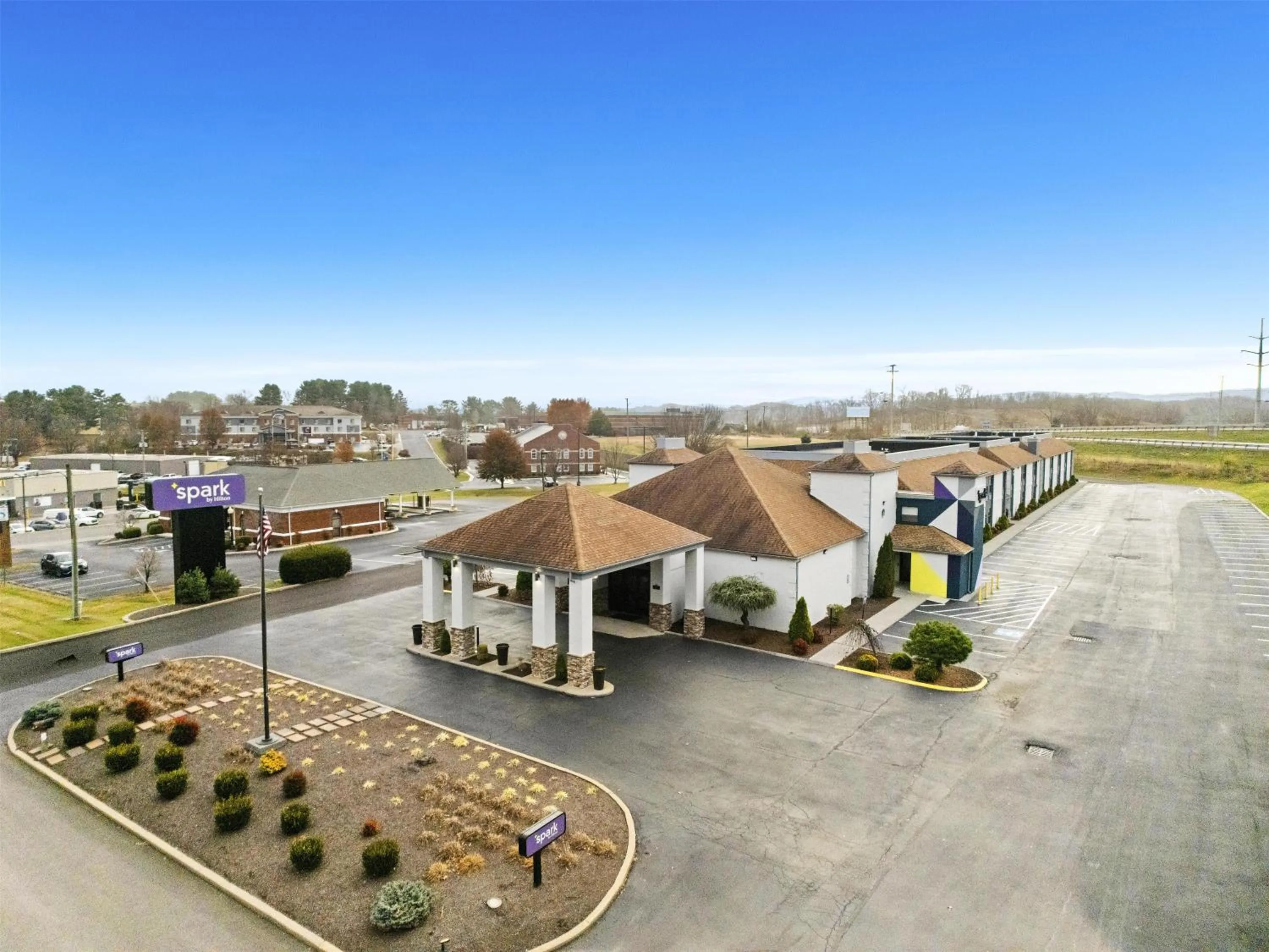 Property building in Spark by Hilton Abingdon I-81 near Fairgrounds