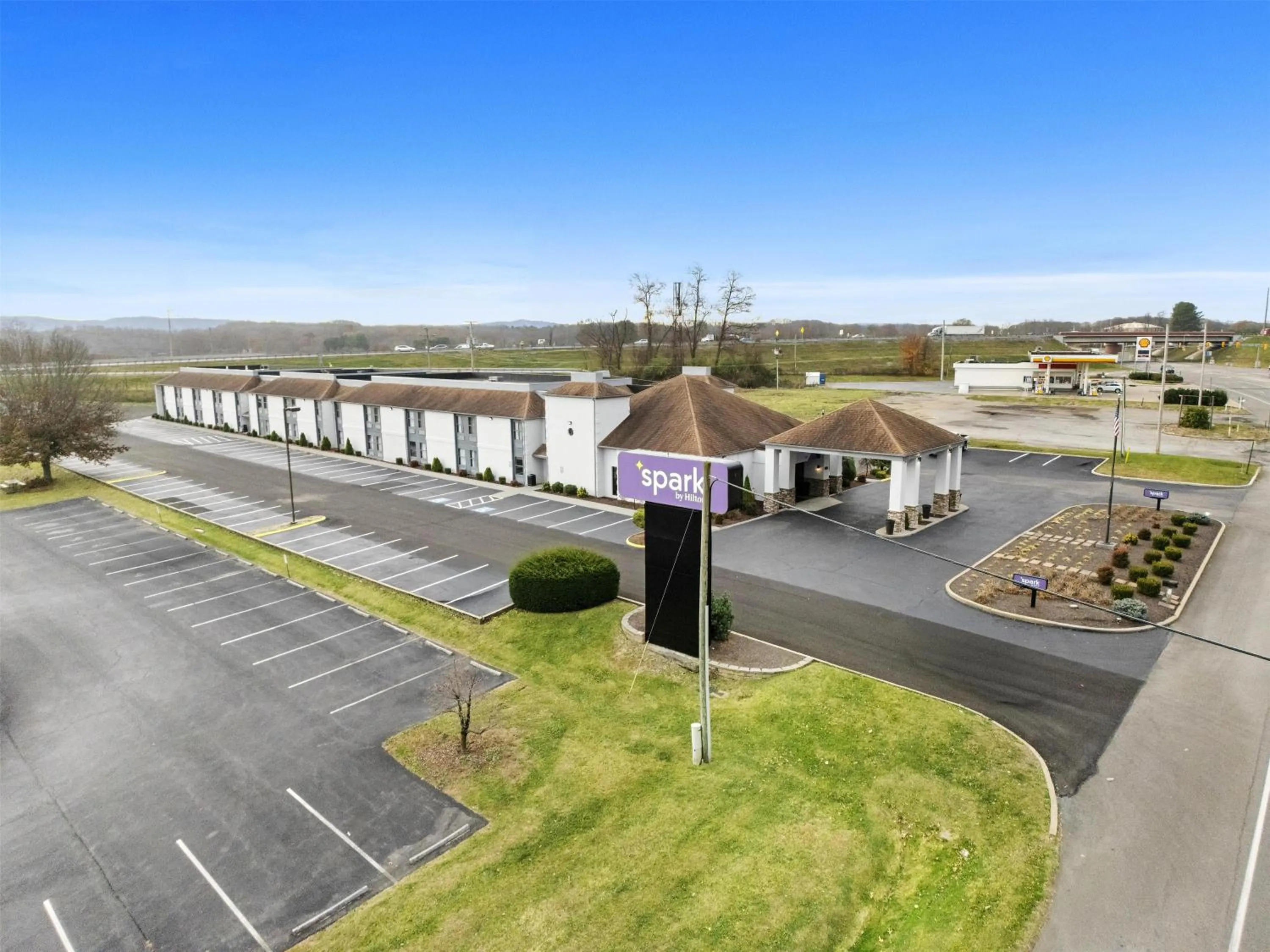 Property building in Spark by Hilton Abingdon I-81 near Fairgrounds