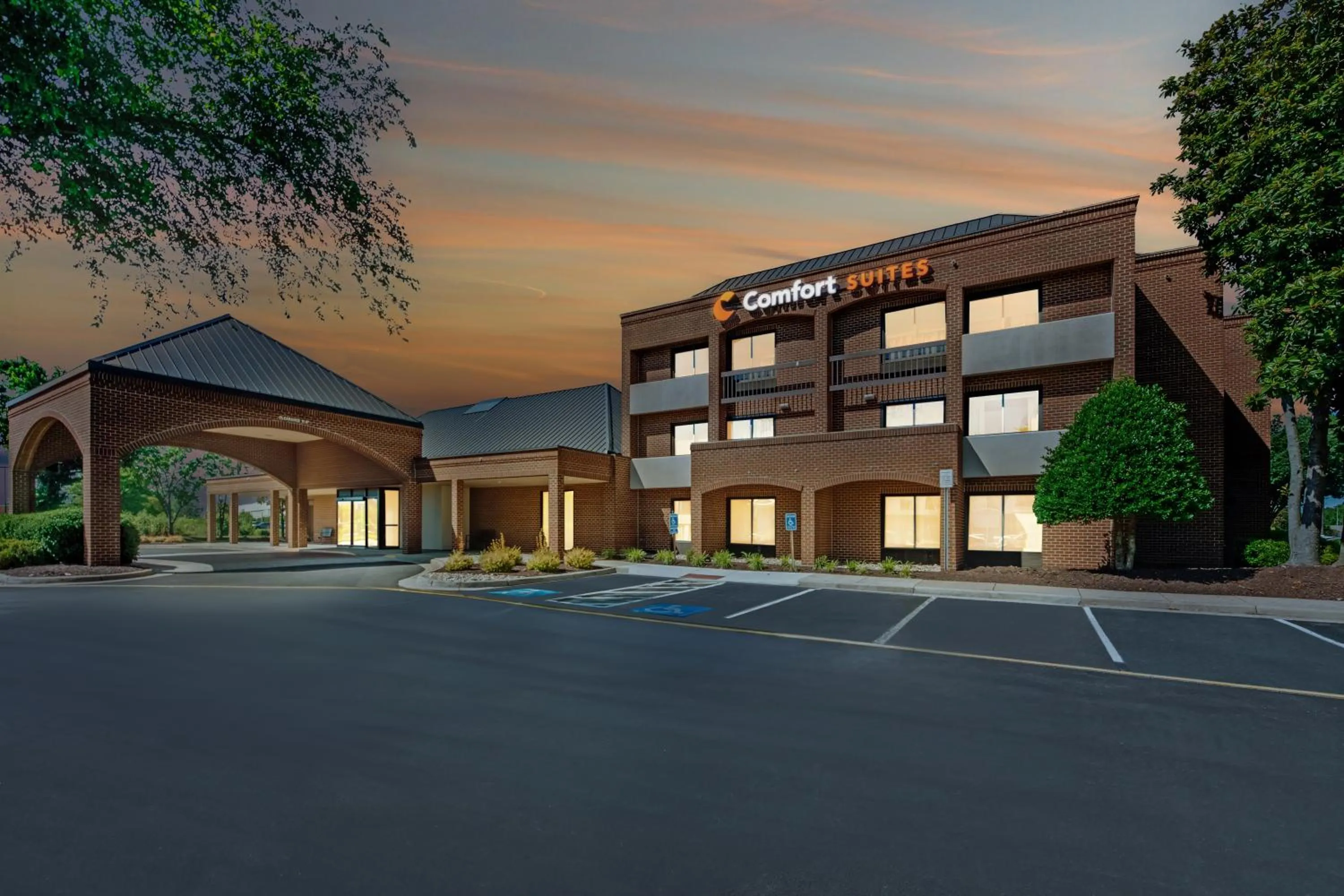Property building in Comfort Suites Chesapeake - Norfolk