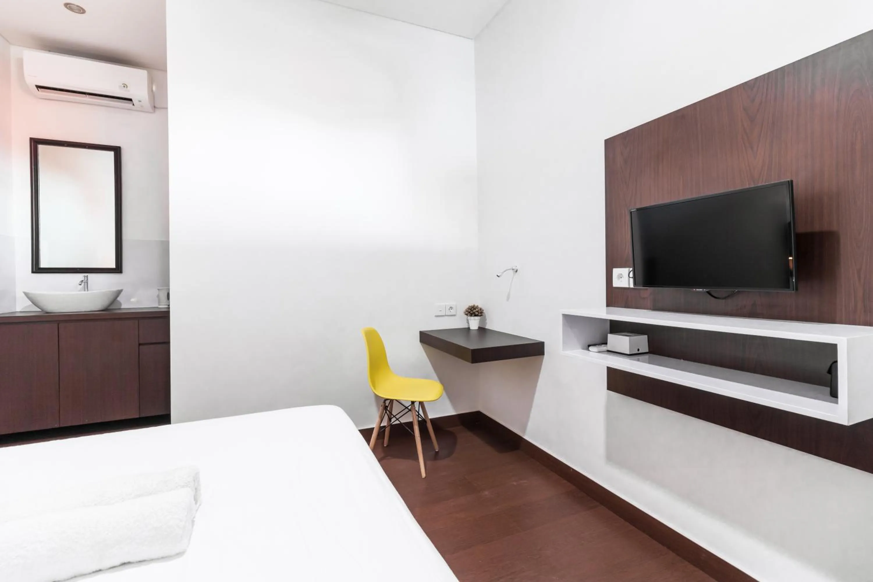 TV and multimedia, Bed in Kak Garden Inn