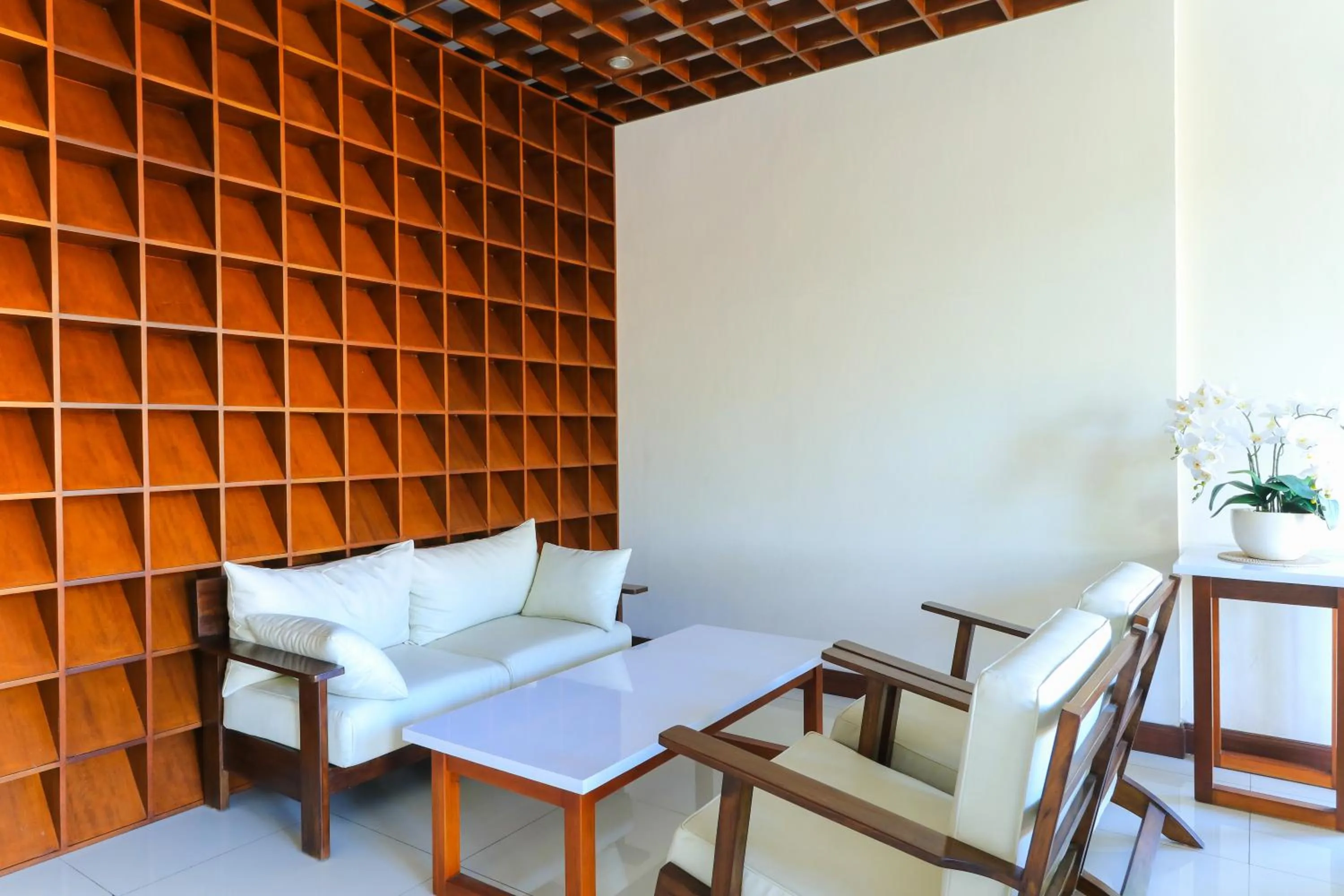 Property building in Kak Garden Inn