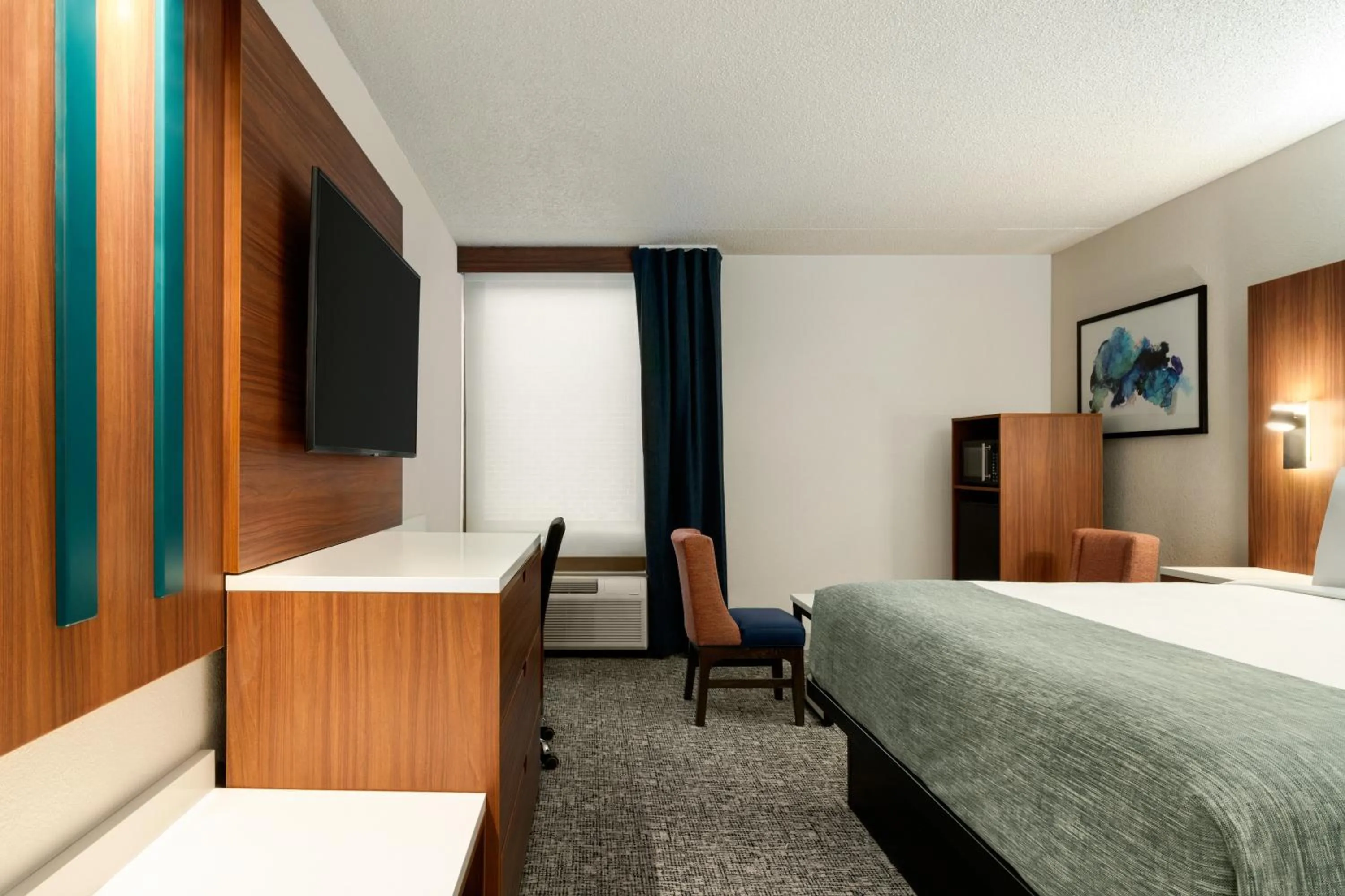 Bed in Wingate by Wyndham Williamsburg