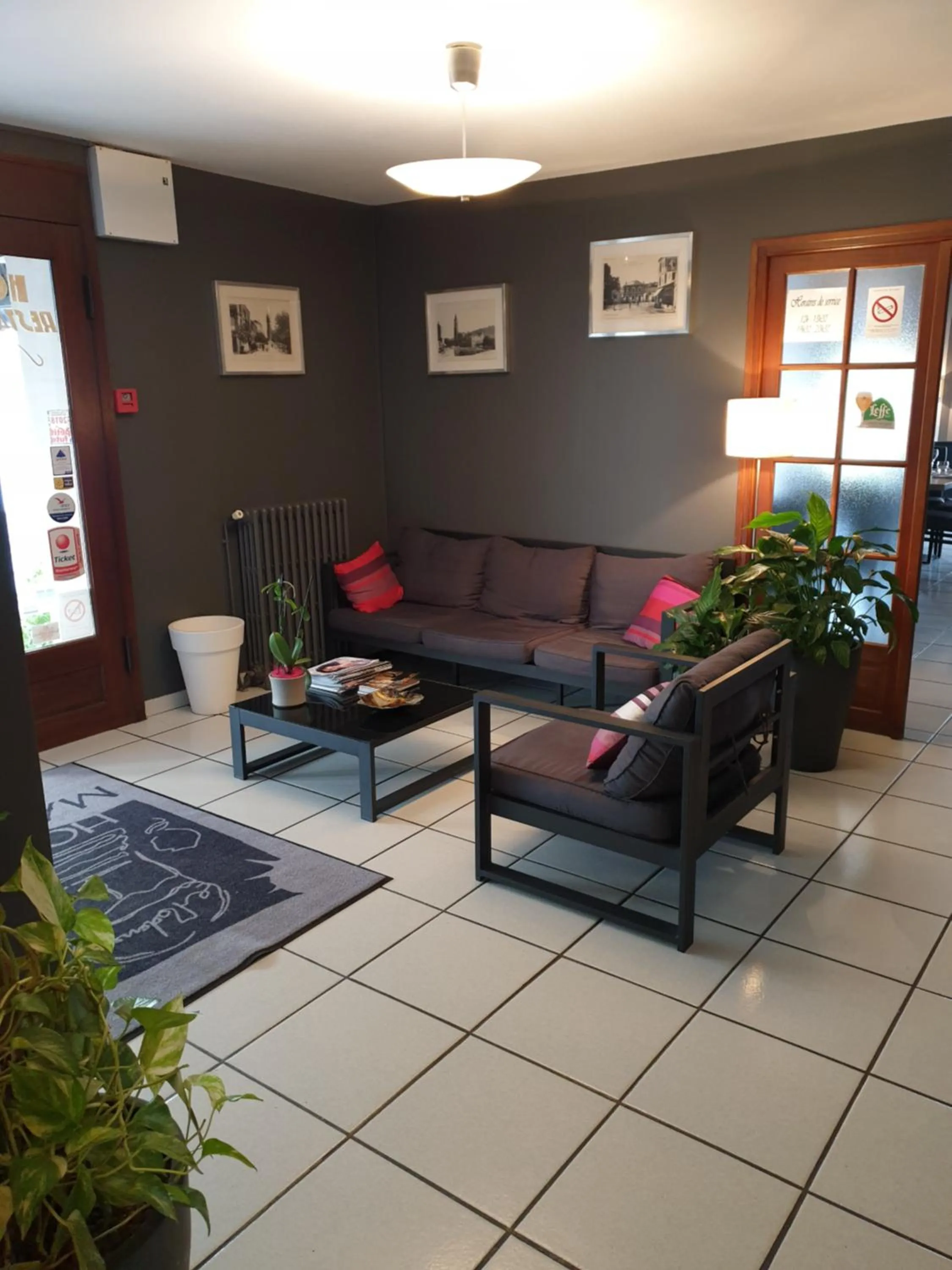 Lobby or reception in Hôtel Malpel