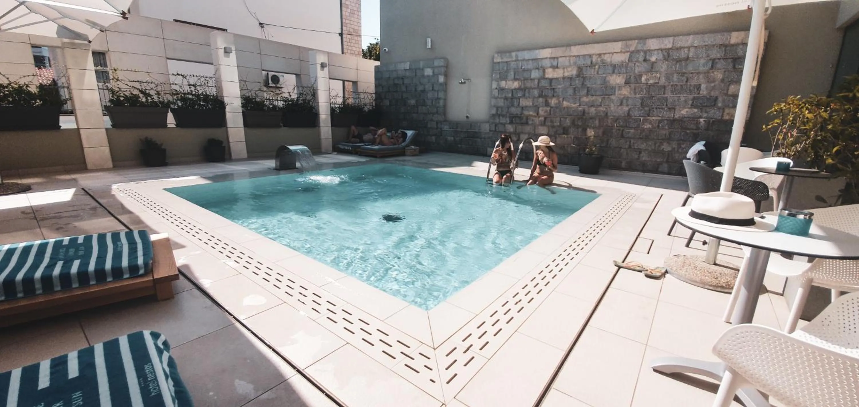 Swimming pool in Hotel Nestos