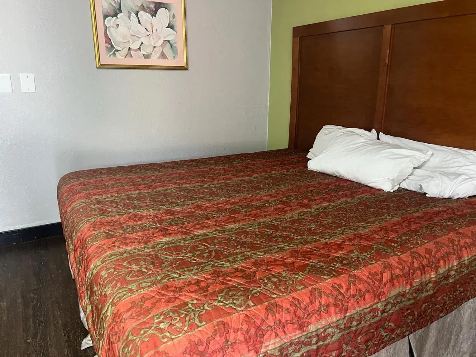 Full Bed Non-Smoking in Capitol Inn by Belvilla Richmond Airport VA Full Bed Non-Smoking in Capitol Inn by Belvilla Richmond Airport VA