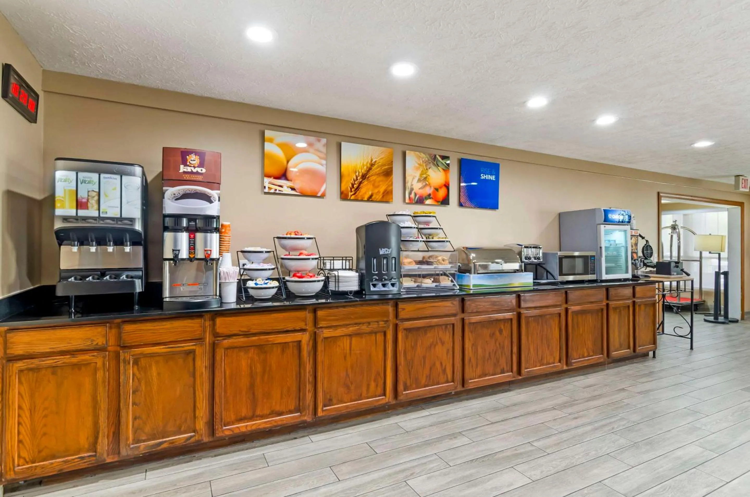 Breakfast in Comfort Inn Wytheville - Fort Chiswell