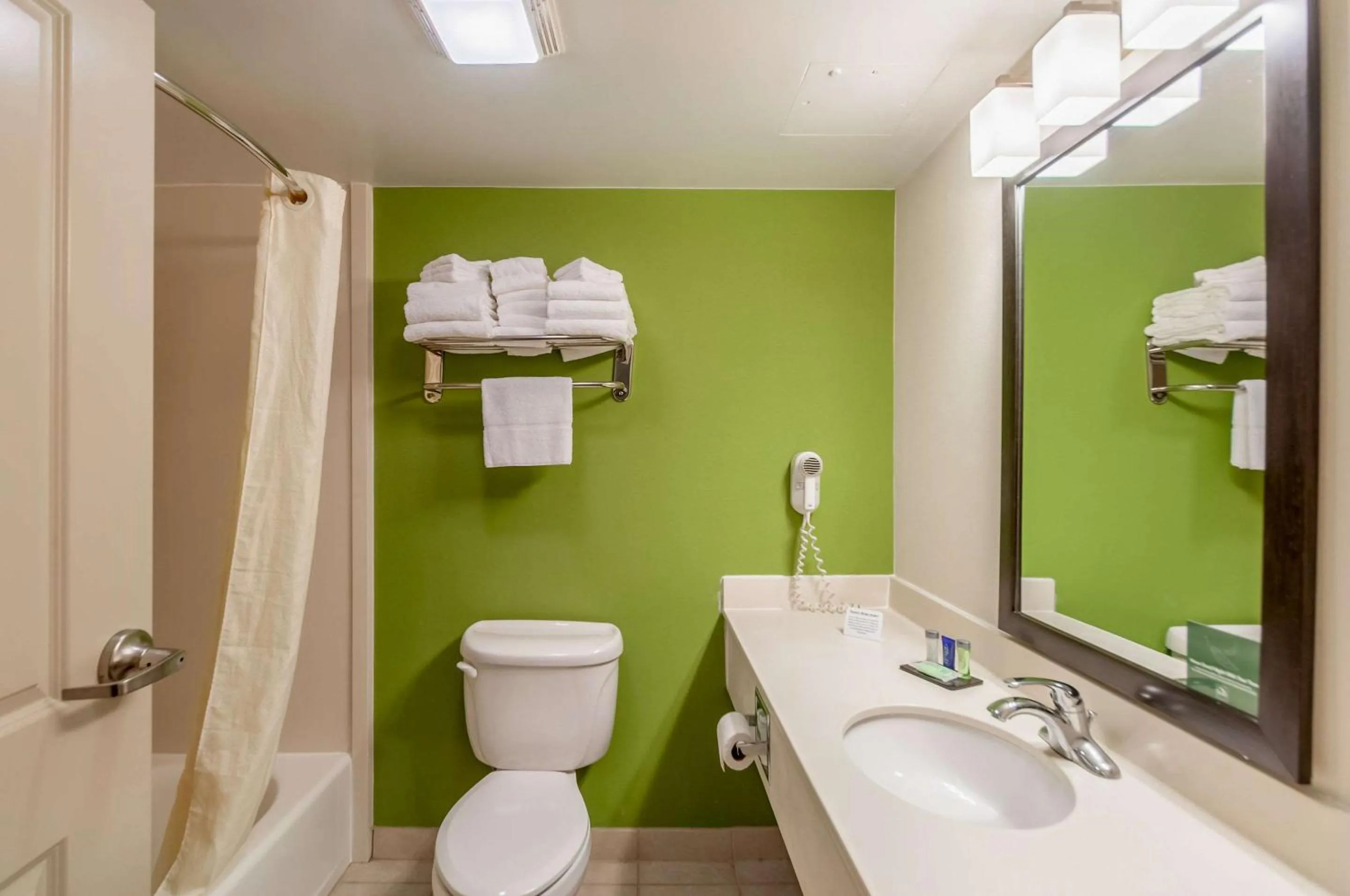 Bedroom in Sleep Inn & Suites Harrisonburg near University