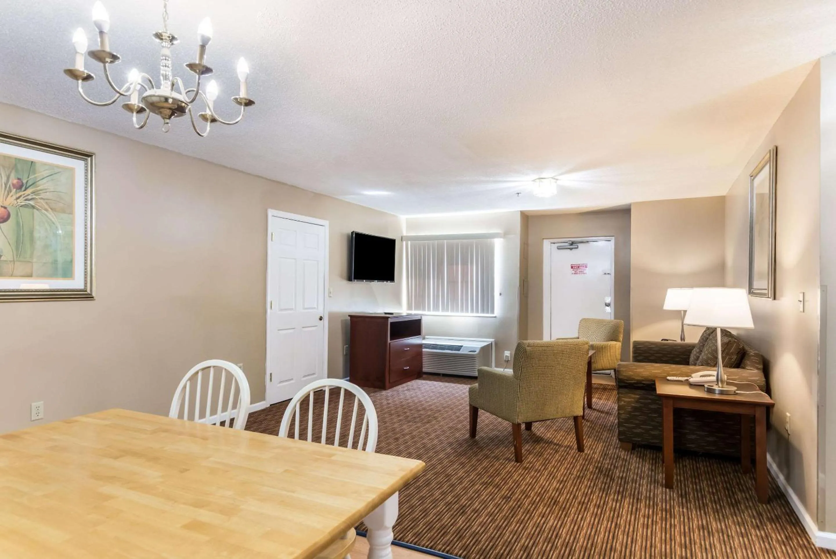 Photo of the whole room in Quality Inn Chester - South Richmond