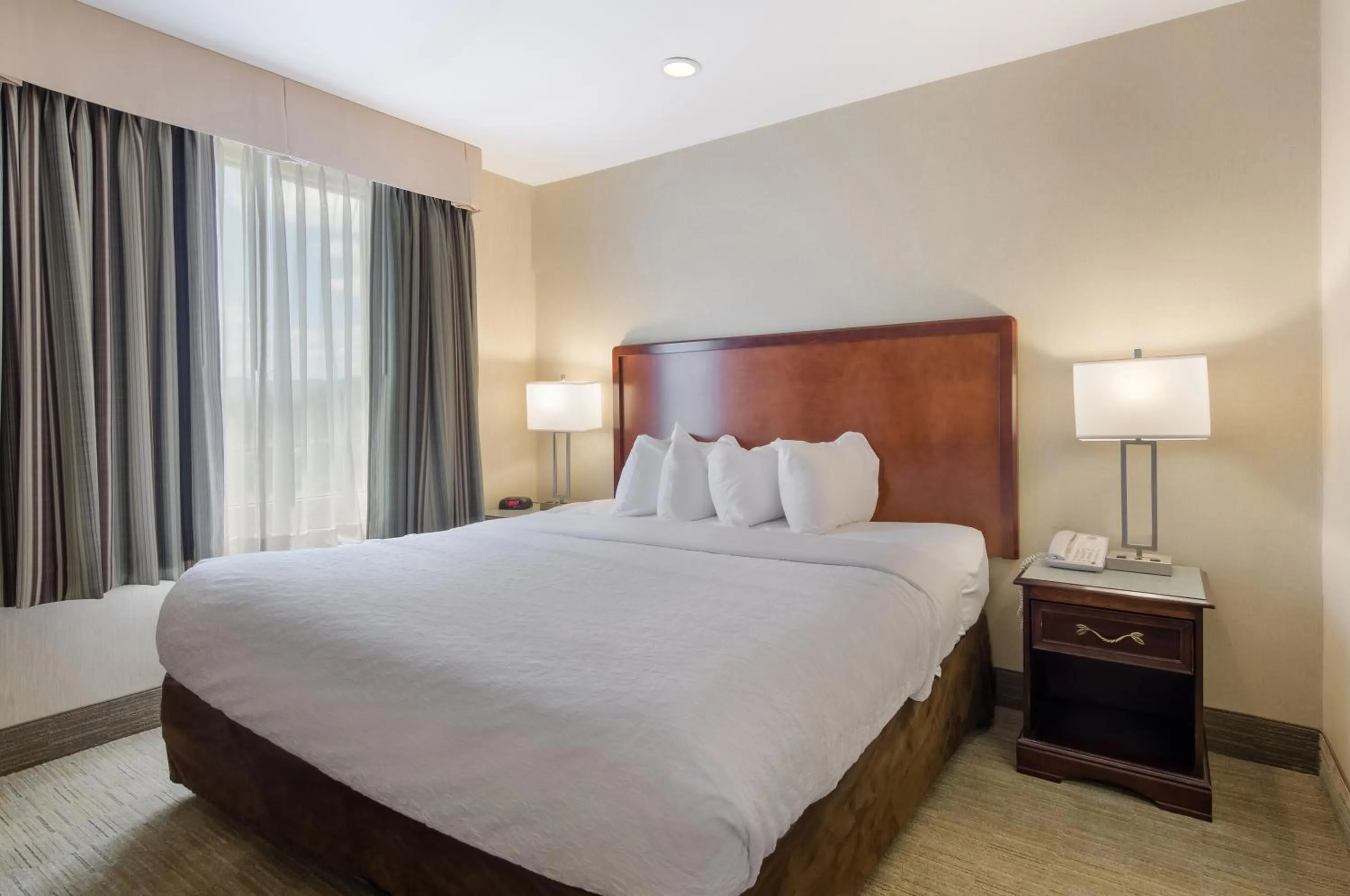 Bed in MainStay Suites Roanoke Airport