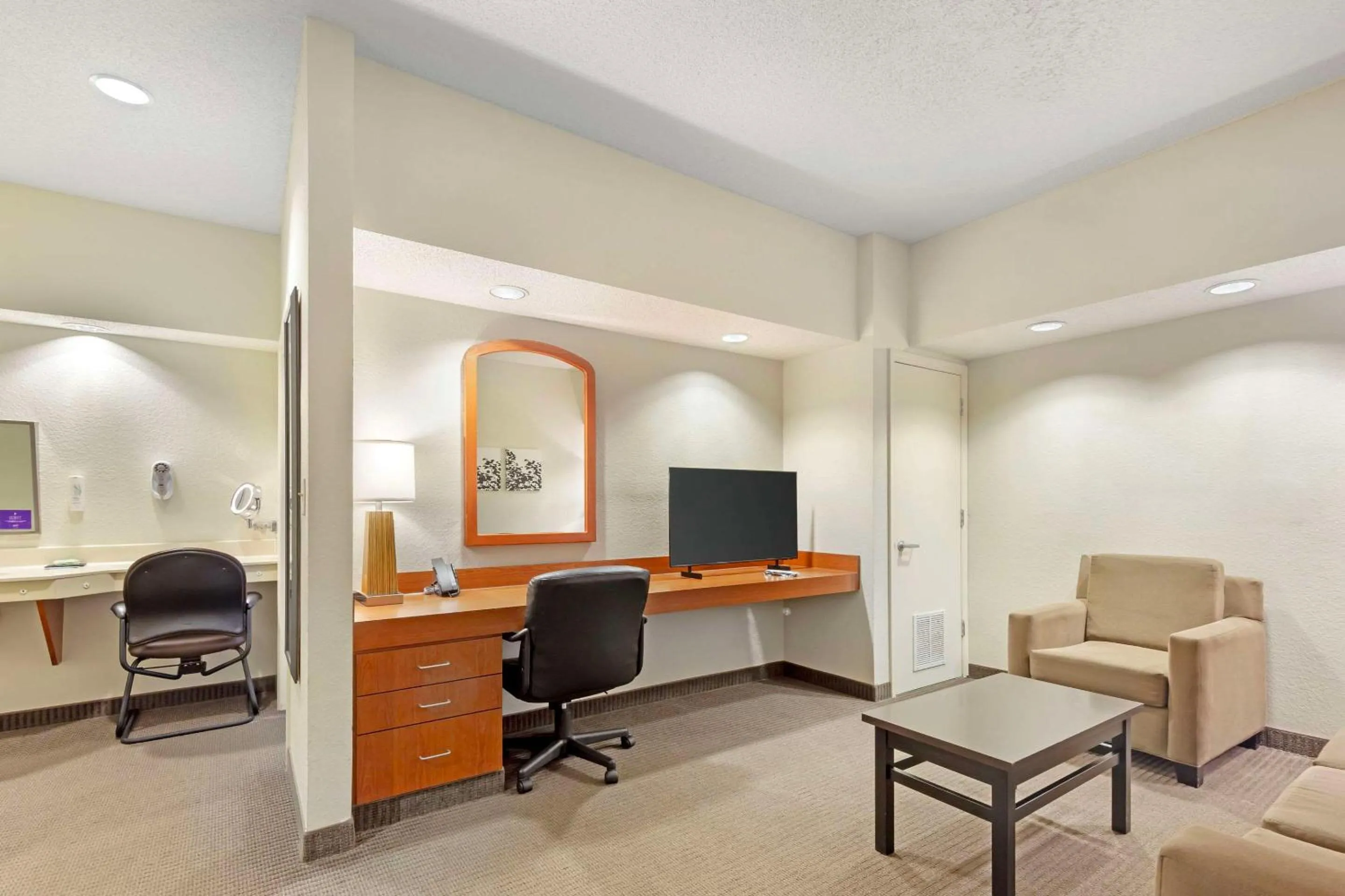 Bedroom in Sleep Inn & Suites Danville Hwy 58