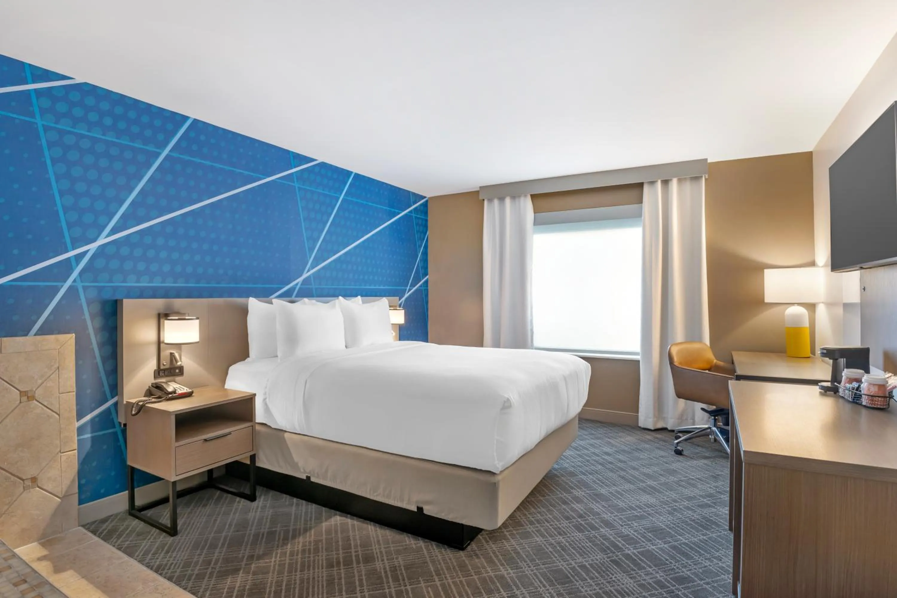 Bed in Comfort Inn Monticello