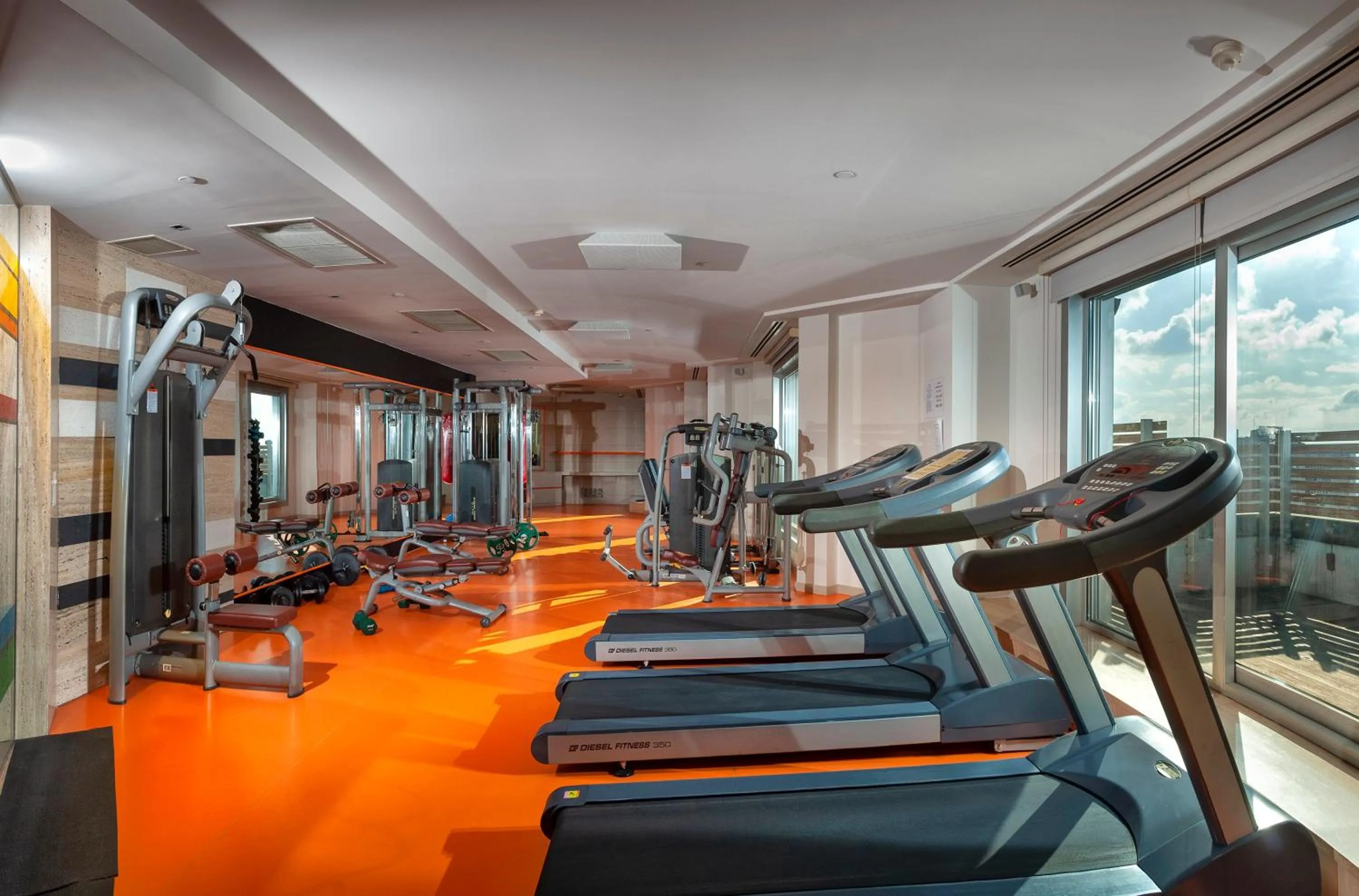 Fitness centre/facilities in Armoni Residence & Hotel