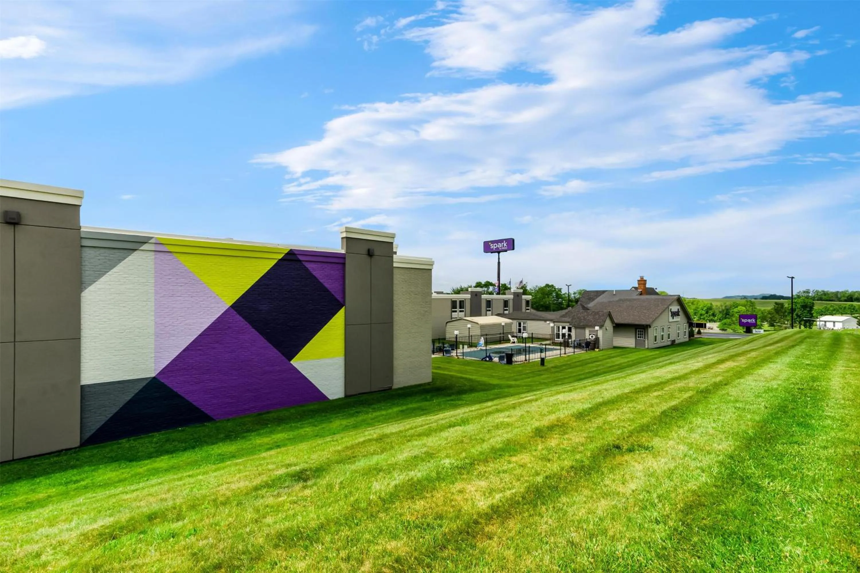 Property building in Spark by Hilton Wytheville Holston Rd I 81