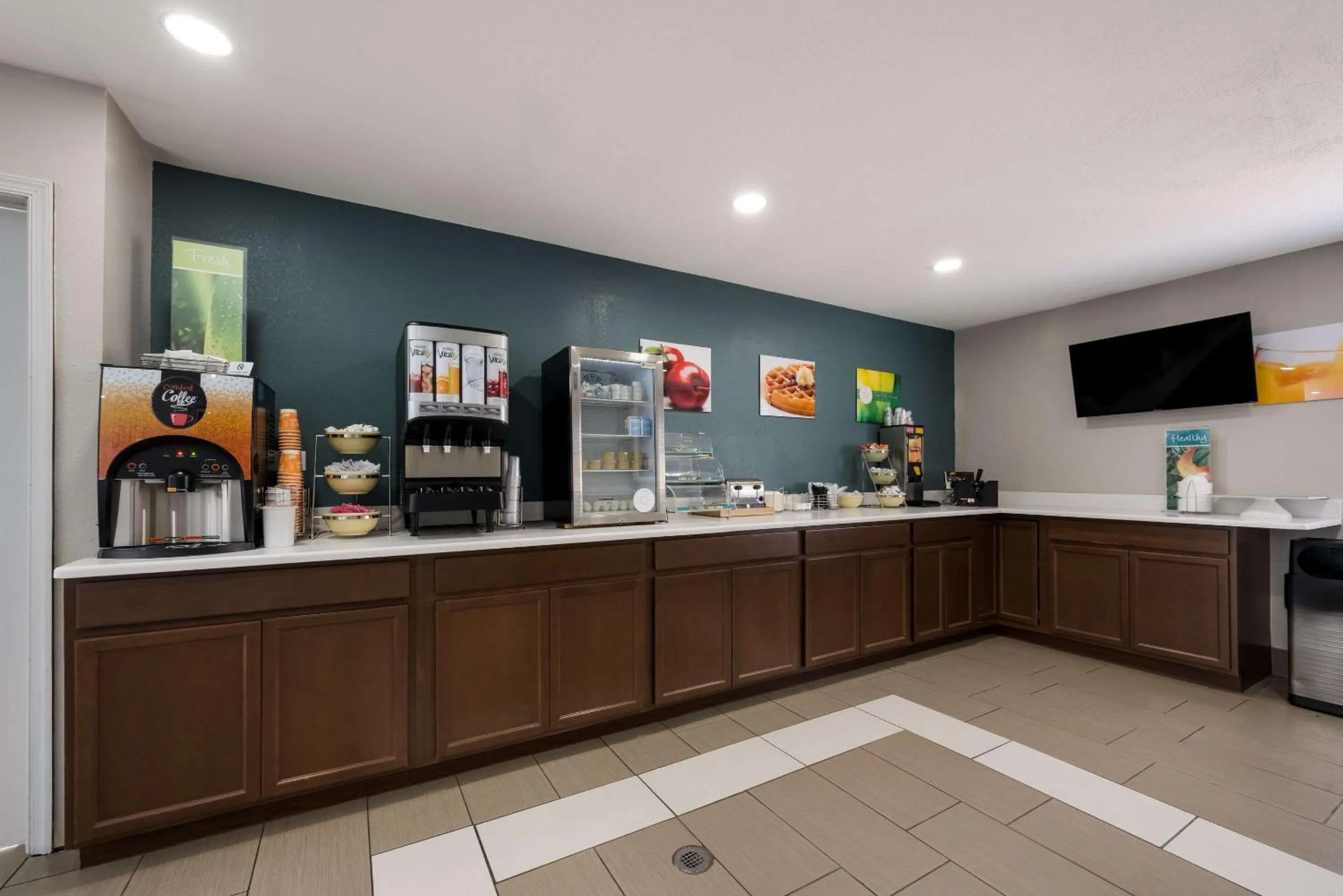 Breakfast in Quality Inn University Area