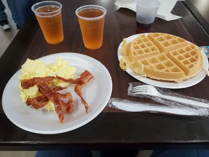 Food and drinks in Comfort Inn Newport News - Hampton I-64