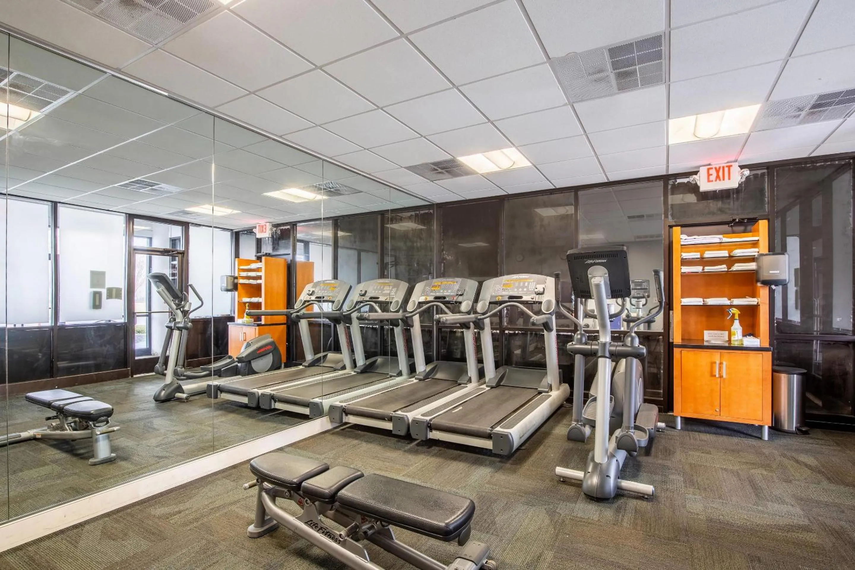 Fitness centre/facilities in Econo Lodge Naval Station Norfolk