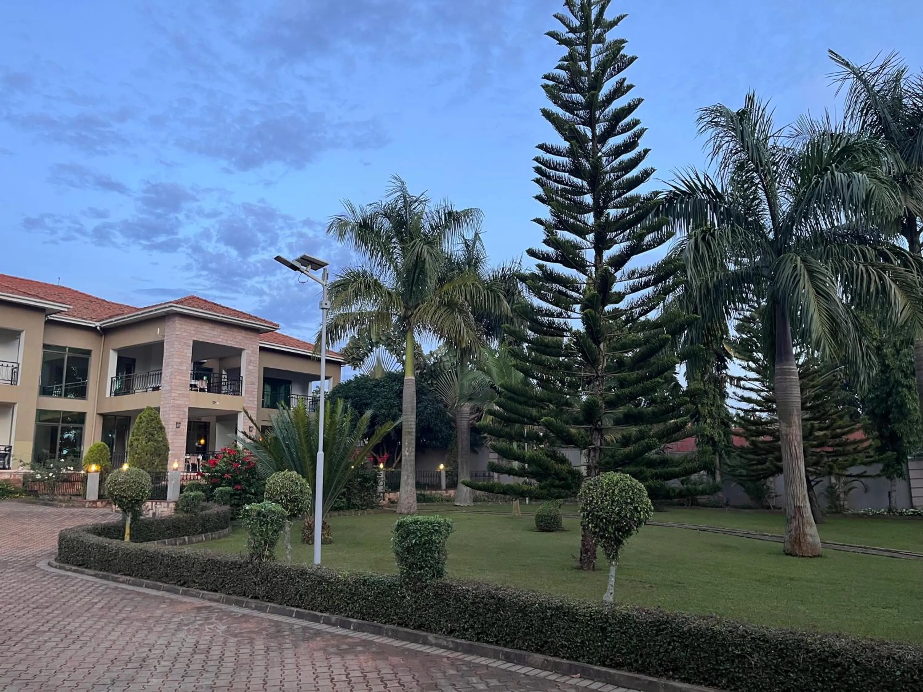 Property building in Lakepoint Villa