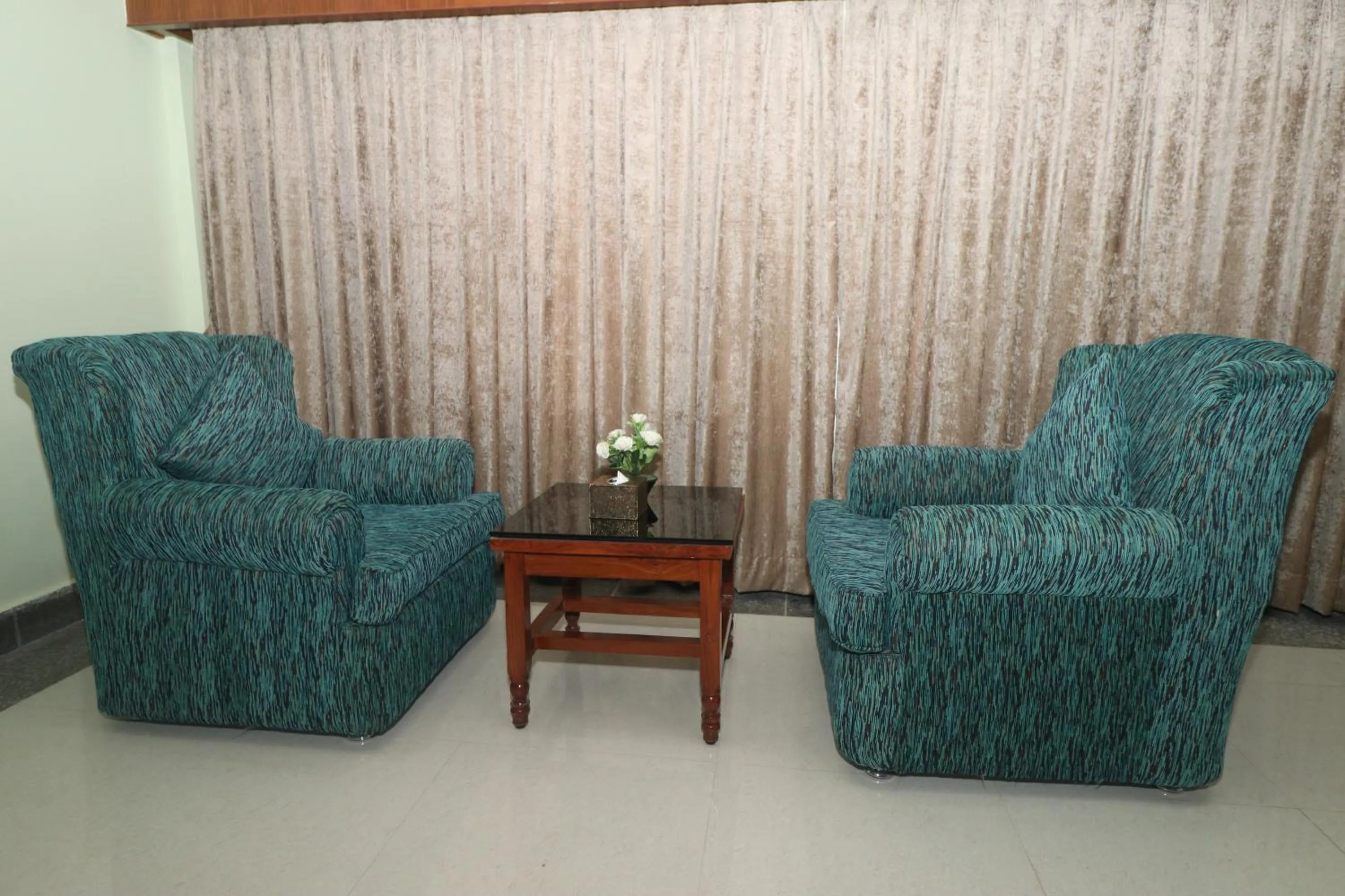 Living room in Hotel Earth Light Sauraha