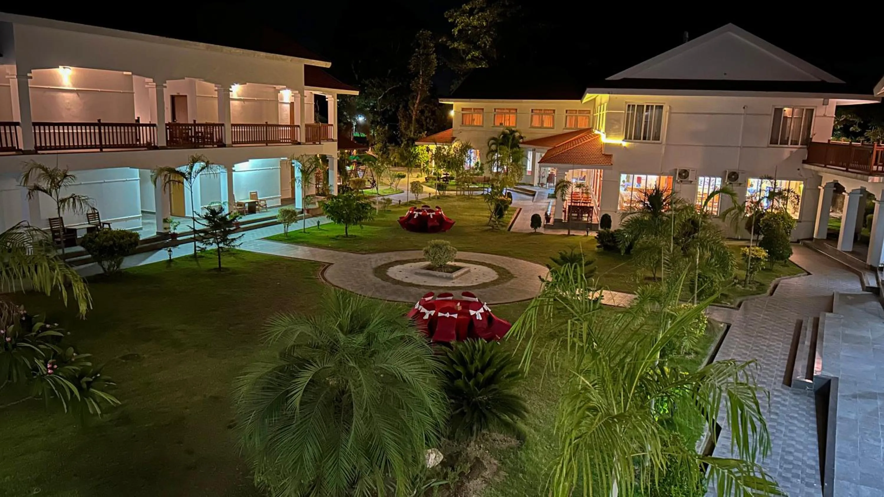 Property building in Hotel Earth Light Sauraha