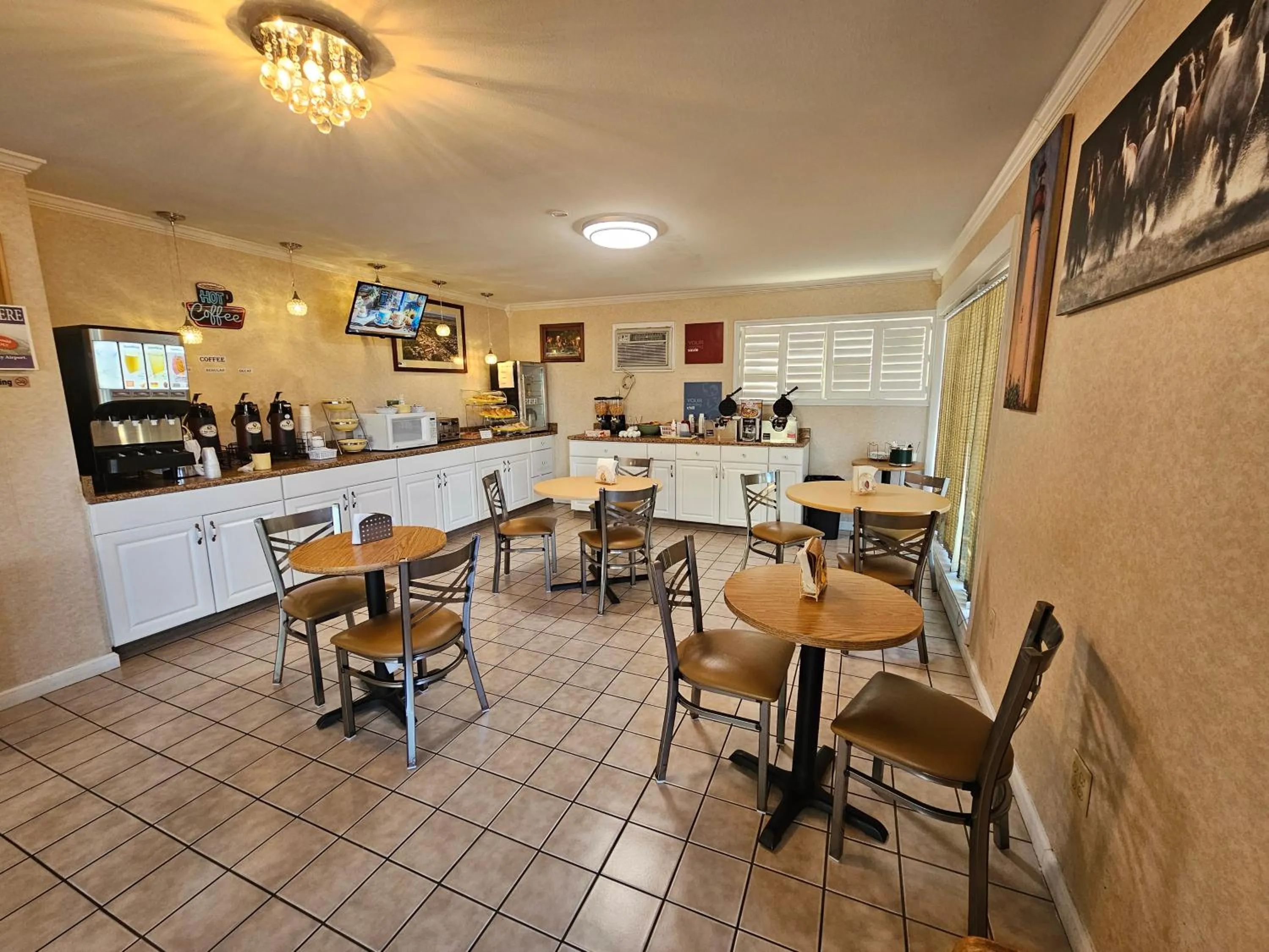 Food and drinks in Atlantic Shores Inn and Suites