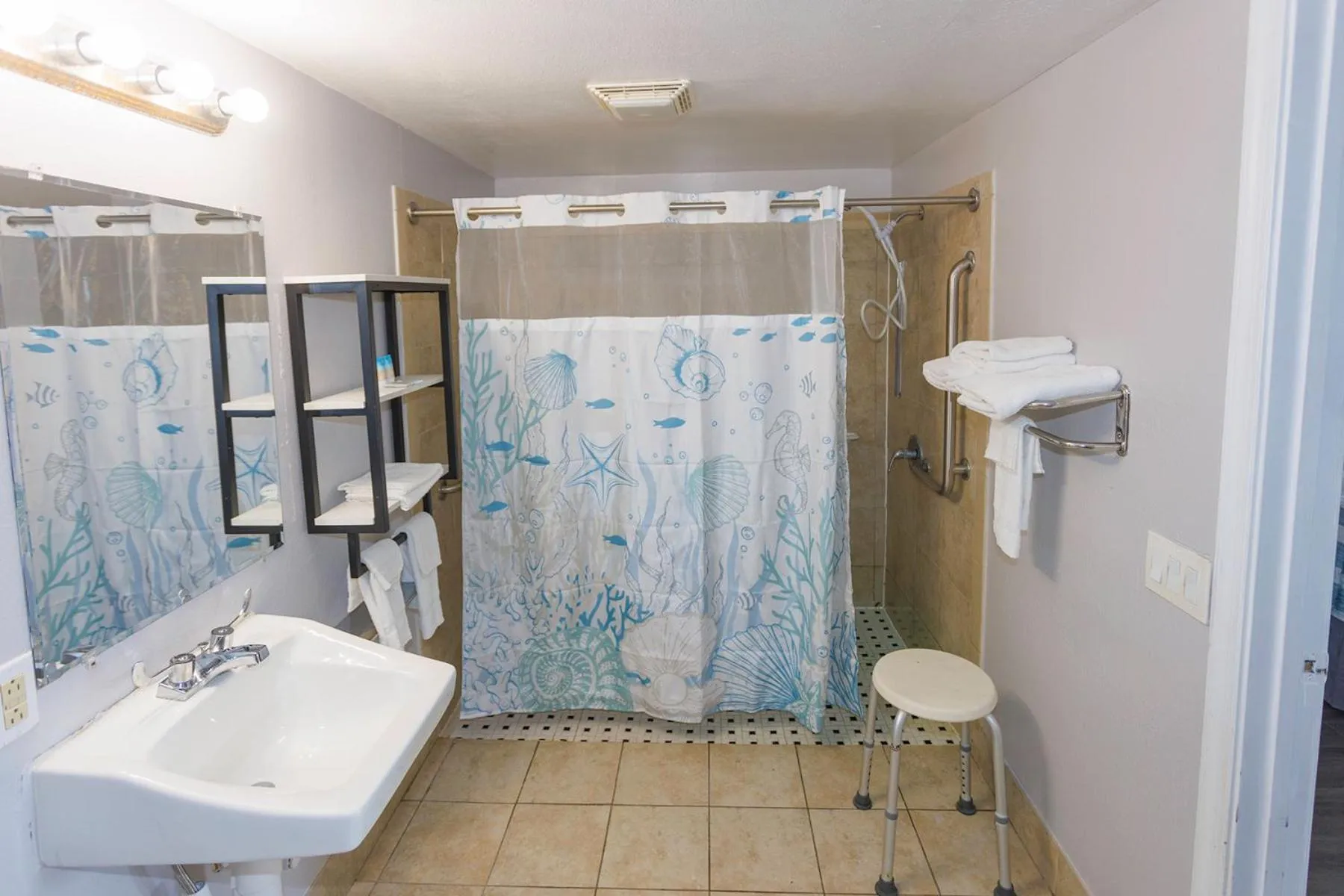 Bathroom in Atlantic Shores Inn and Suites