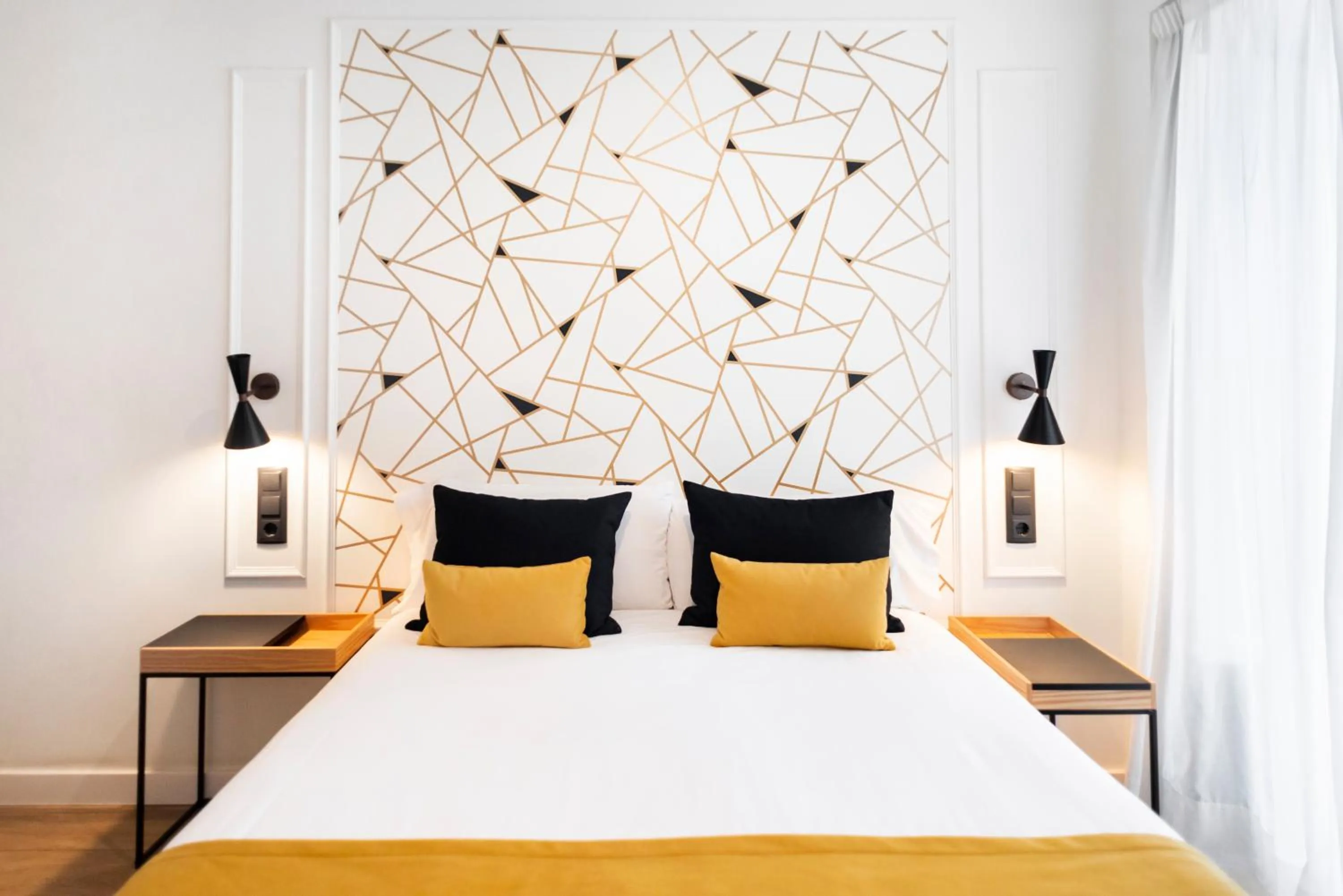 Bed in Blanq Comedias