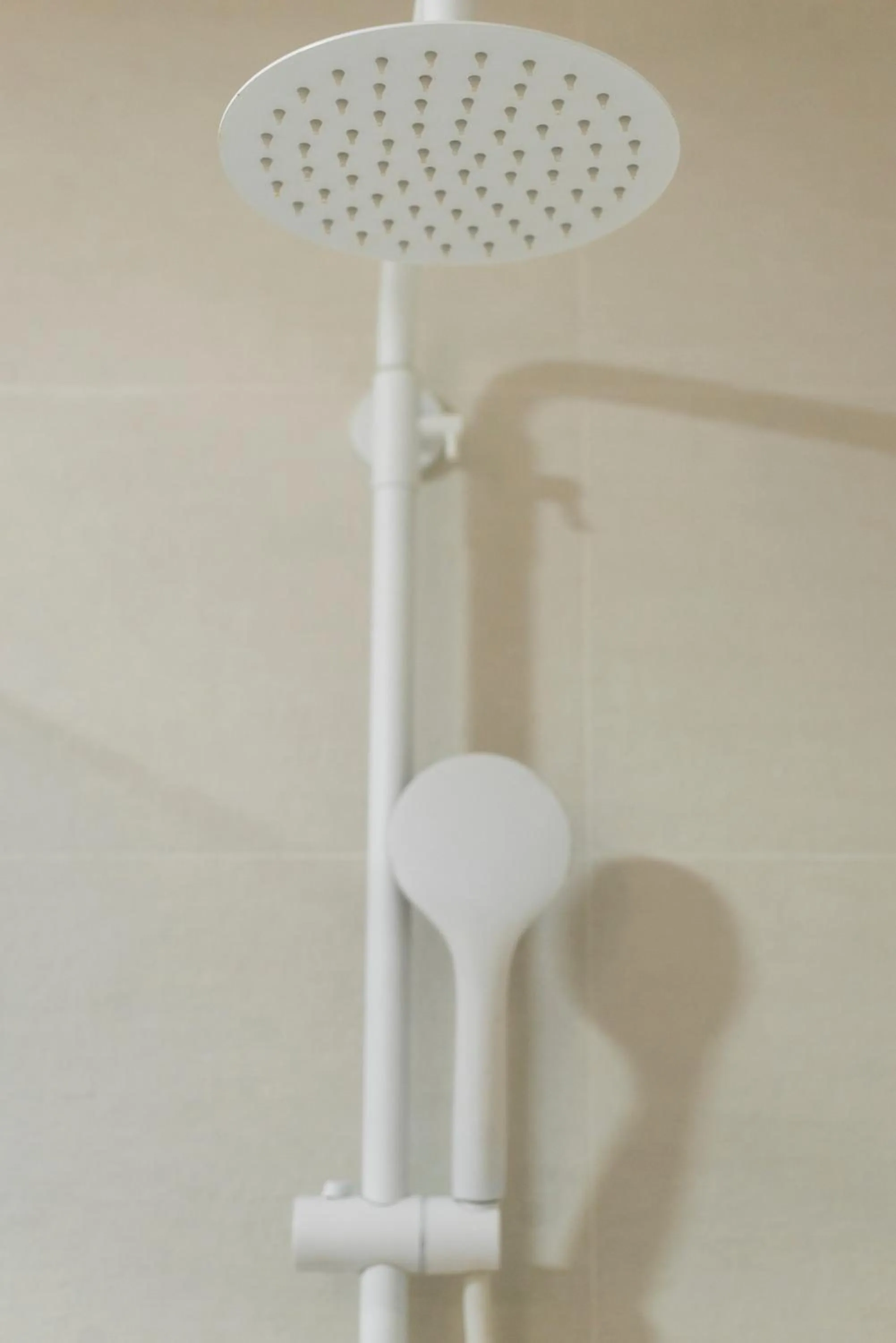 Shower in Blanq Comedias