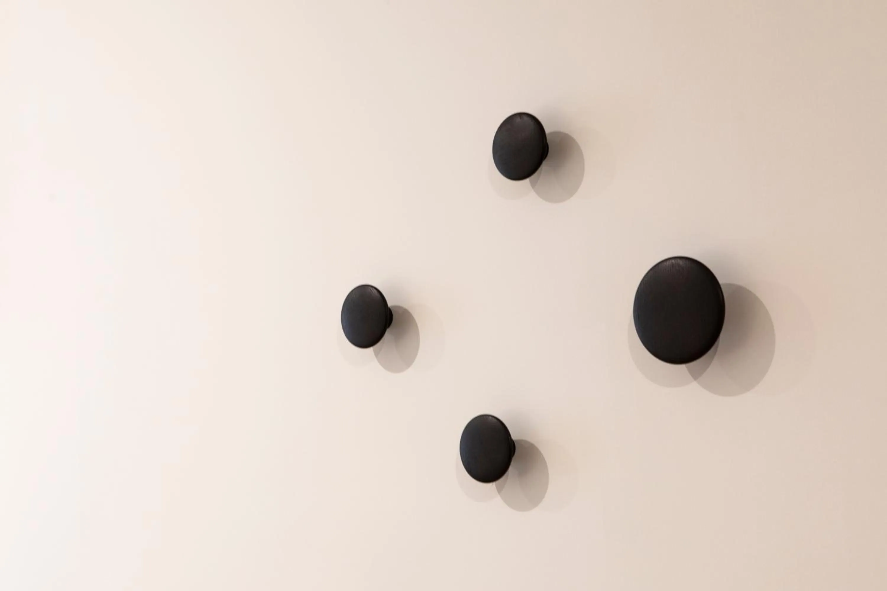 Decorative detail in Blanq Comedias