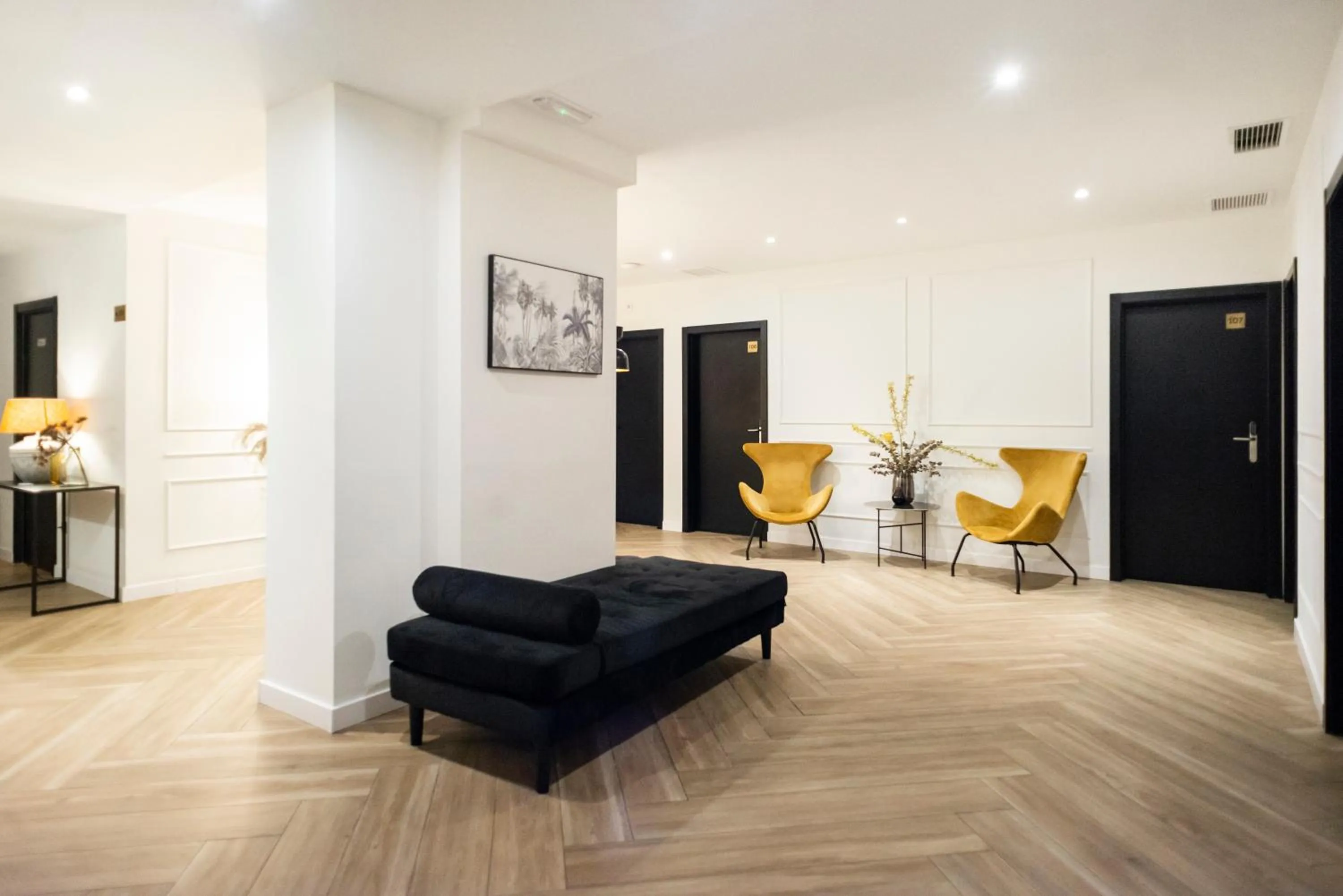 Living room in Blanq Comedias