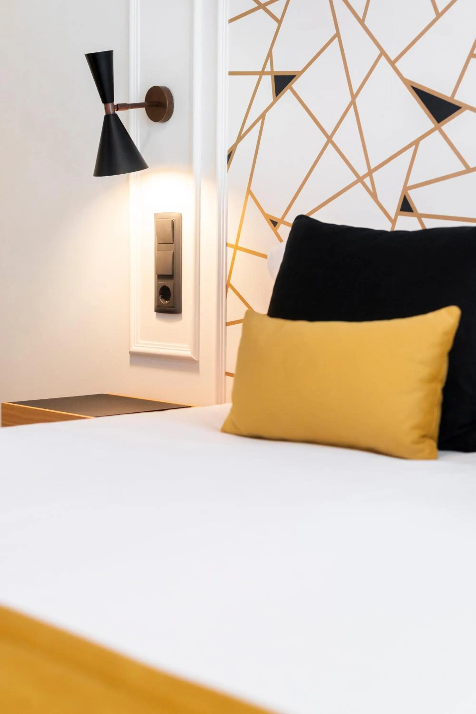 Bed in Blanq Comedias