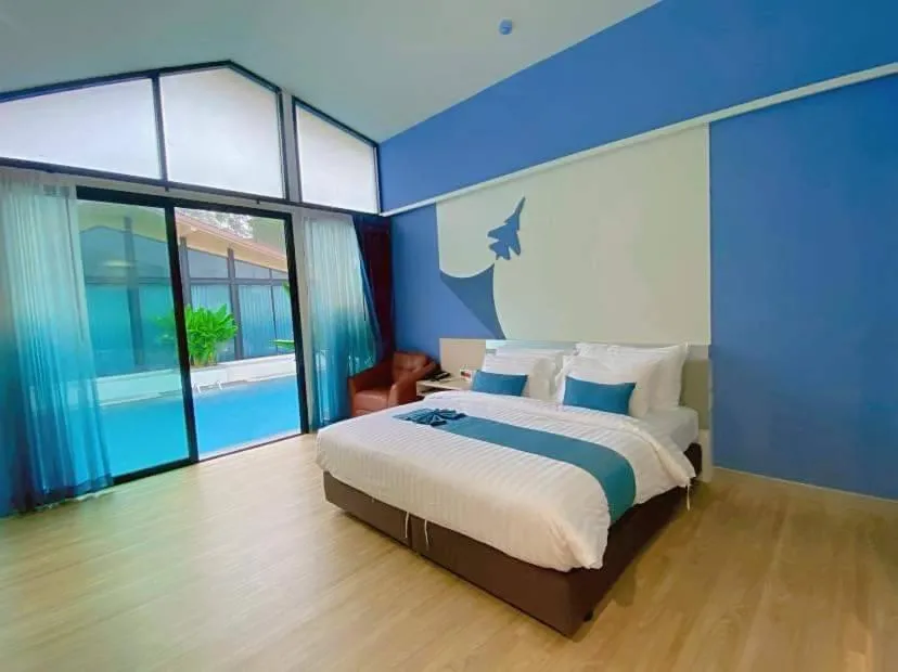 Bedroom, Bed in Southern Airport Hotel Hatyai