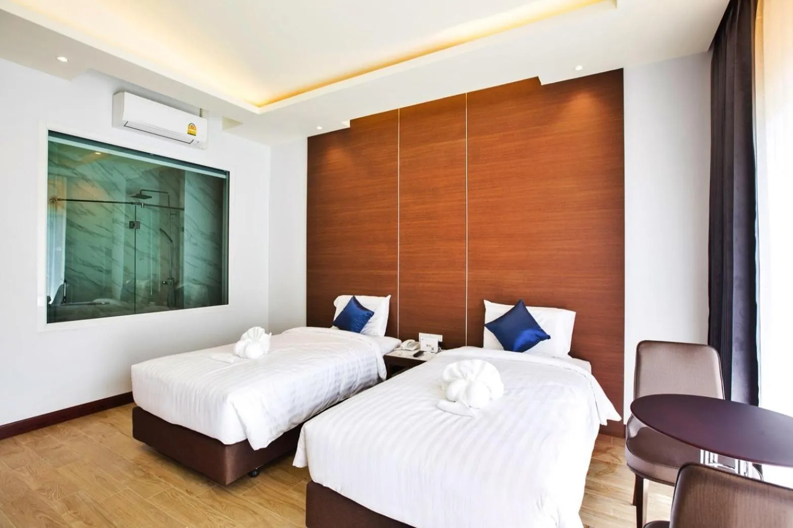 Bed in Southern Airport Hotel Hatyai