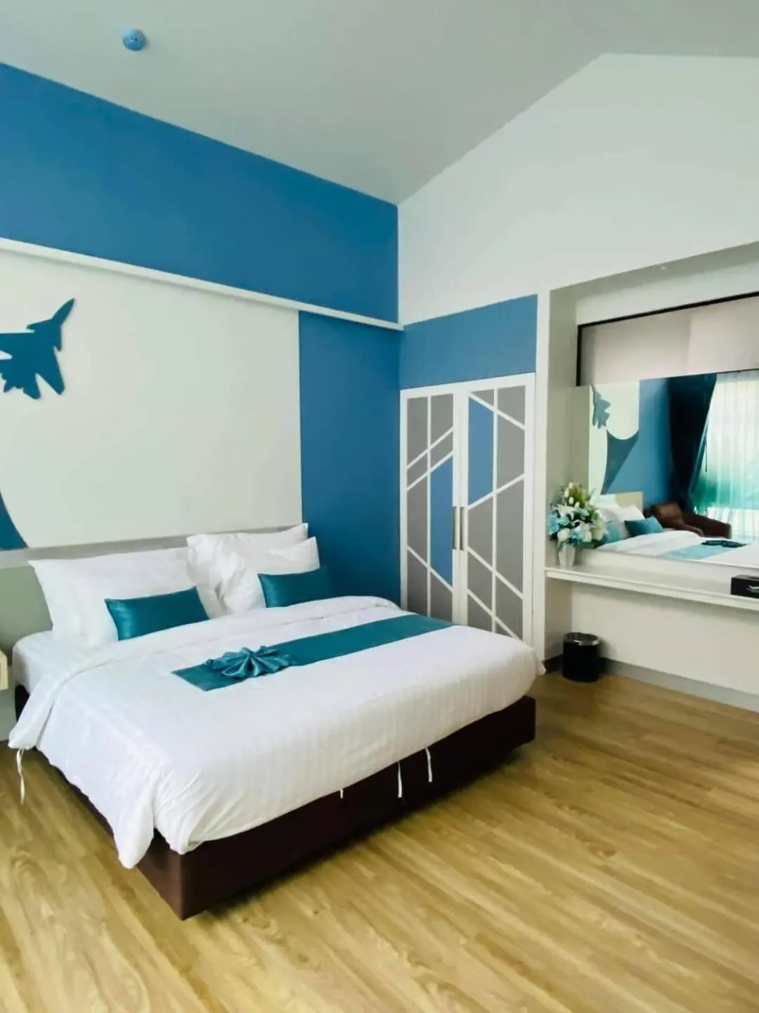 Bedroom, Bed in Southern Airport Hotel Hatyai