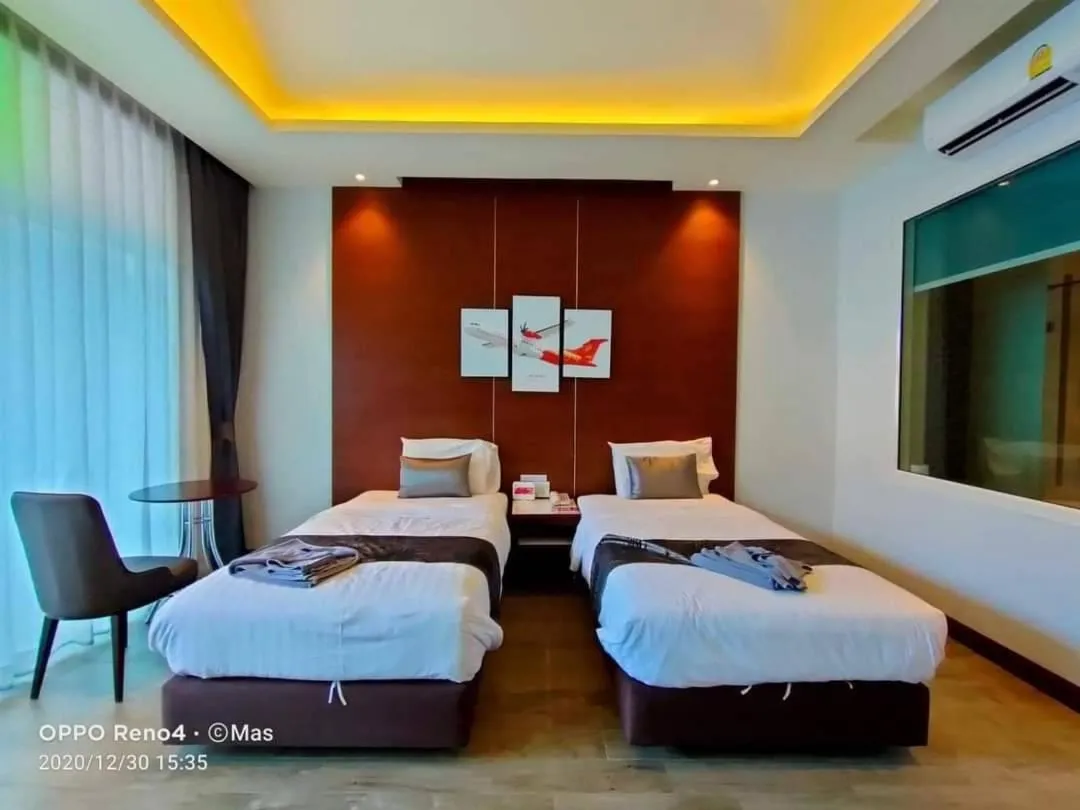 Bed in Southern Airport Hotel Hatyai