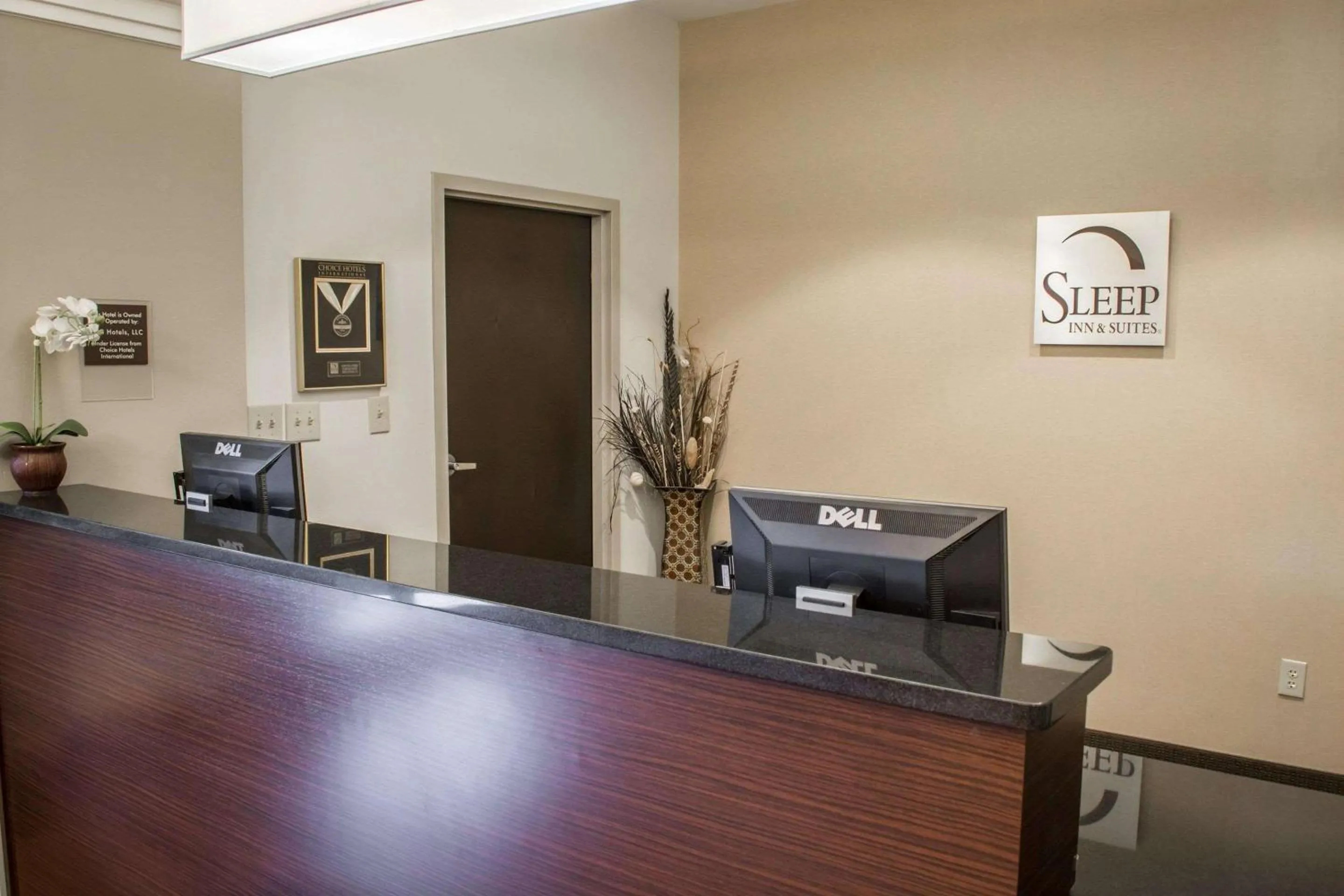 Lobby or reception in Sleep Inn & Suites Harbour Pointe