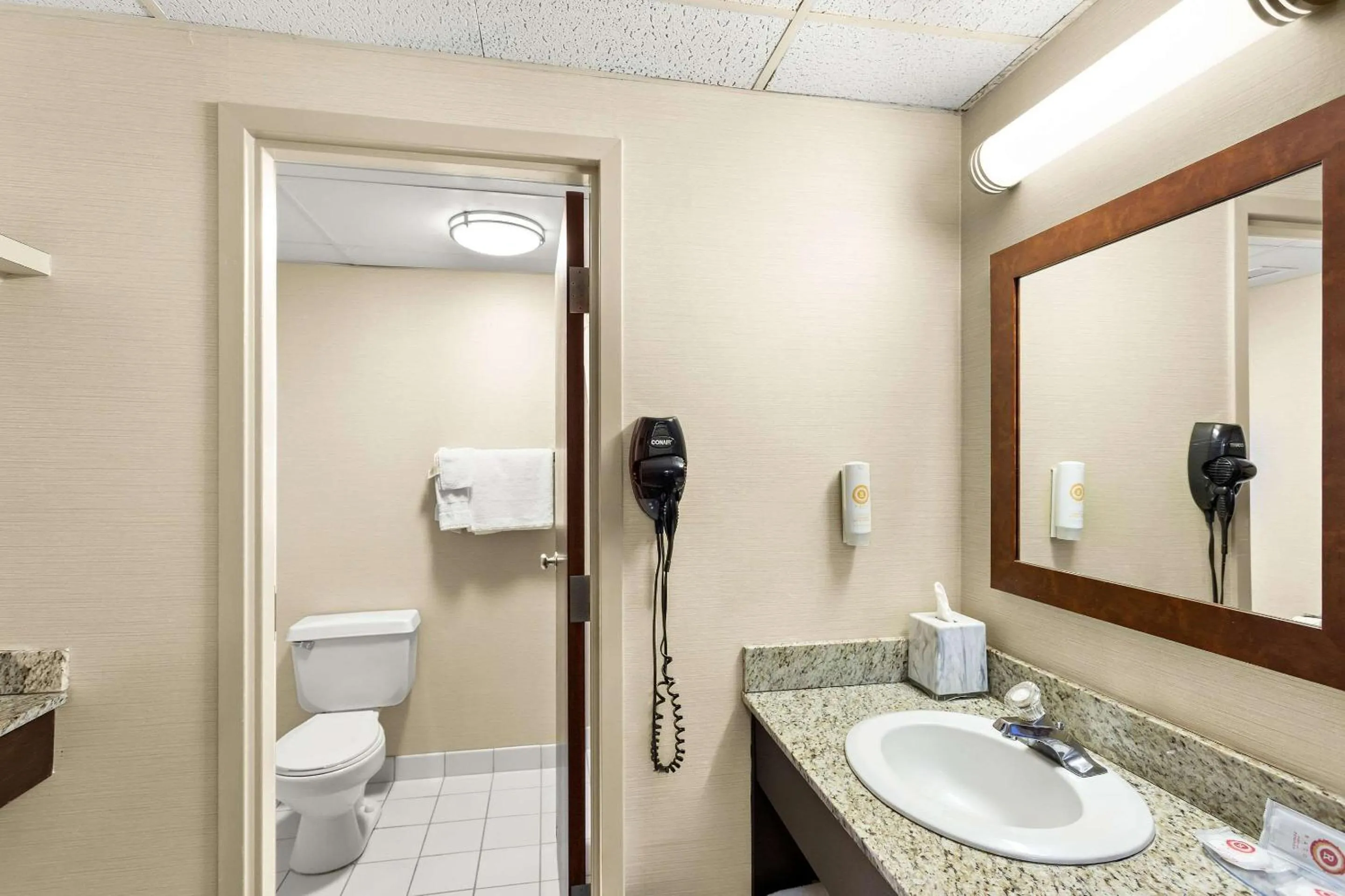 Bedroom in Comfort Inn White River Junction