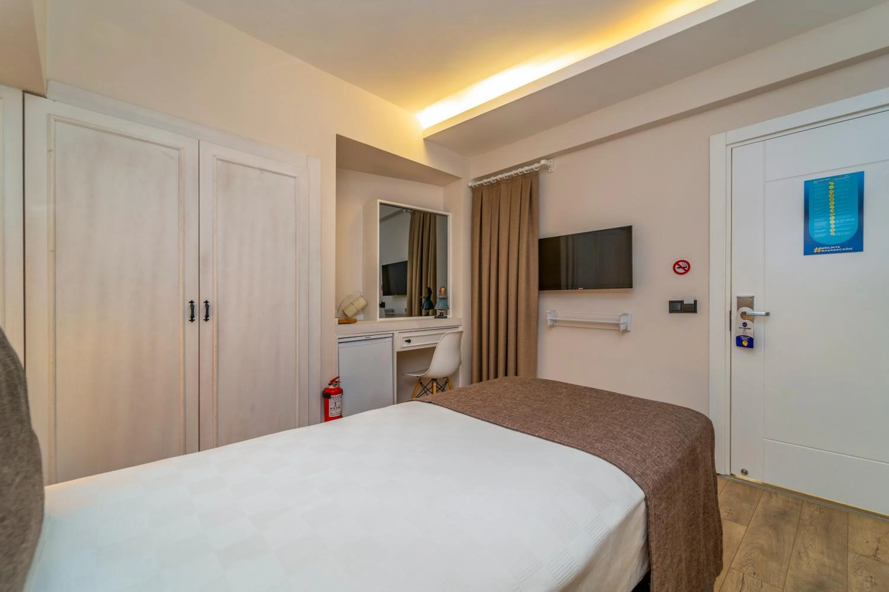 Bedroom, Bed in Ece Marina Suites