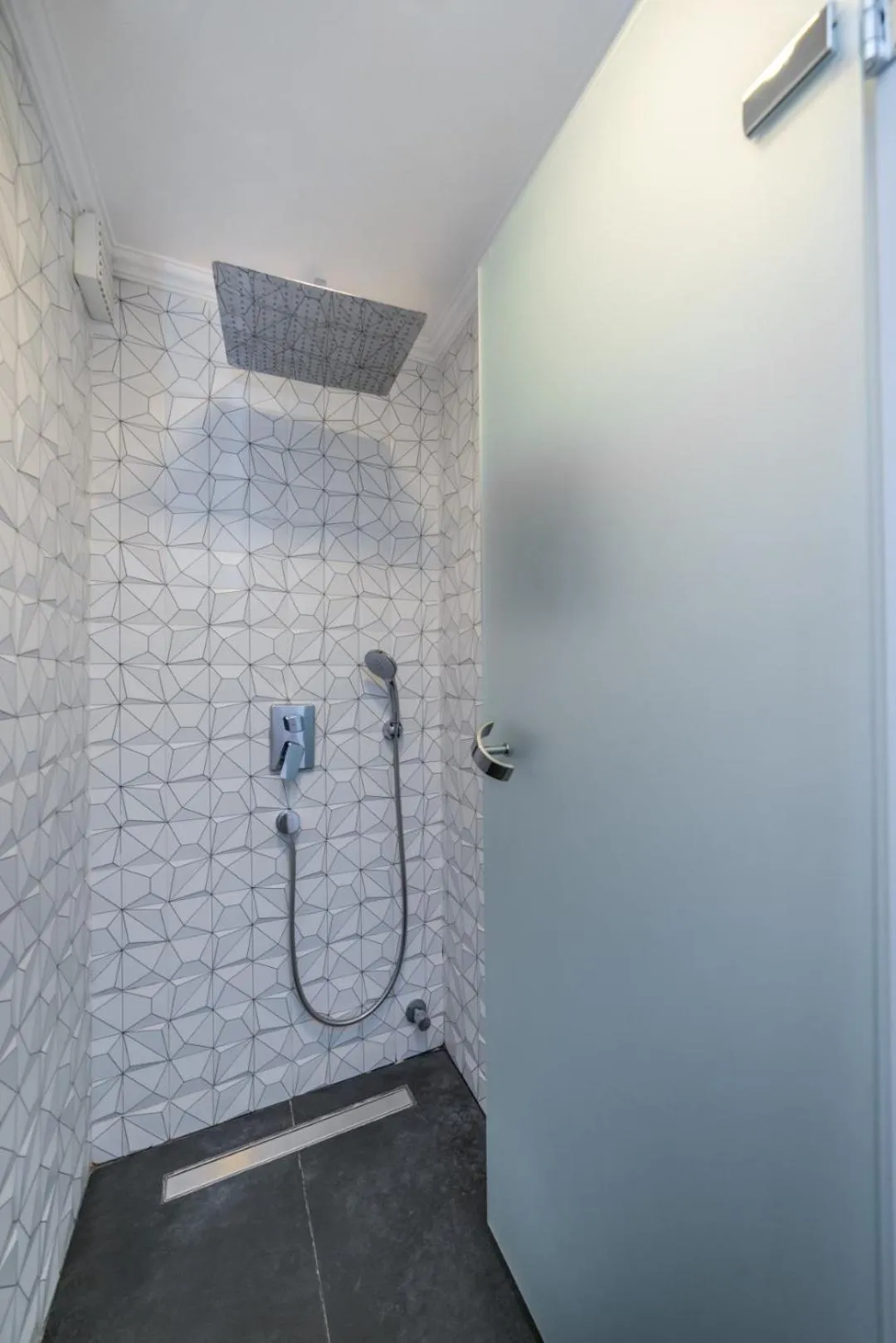 Bathroom in Ece Marina Suites