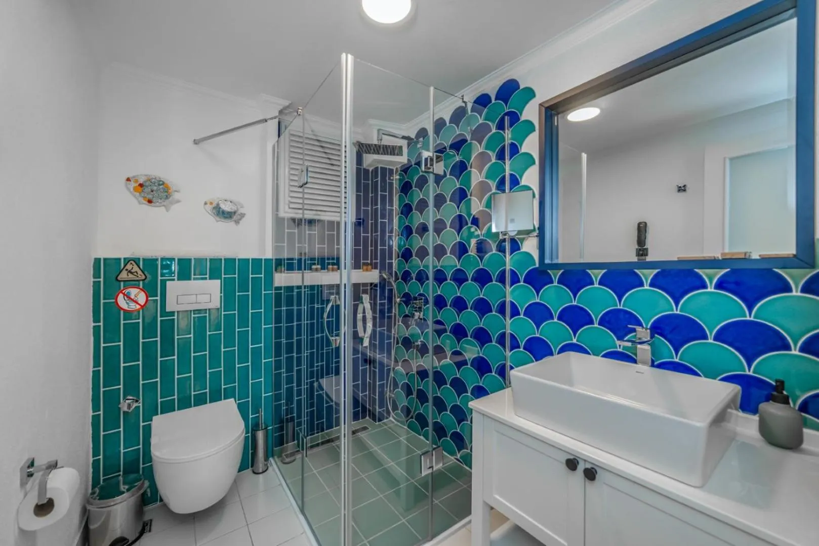 Bathroom in Ece Marina Suites