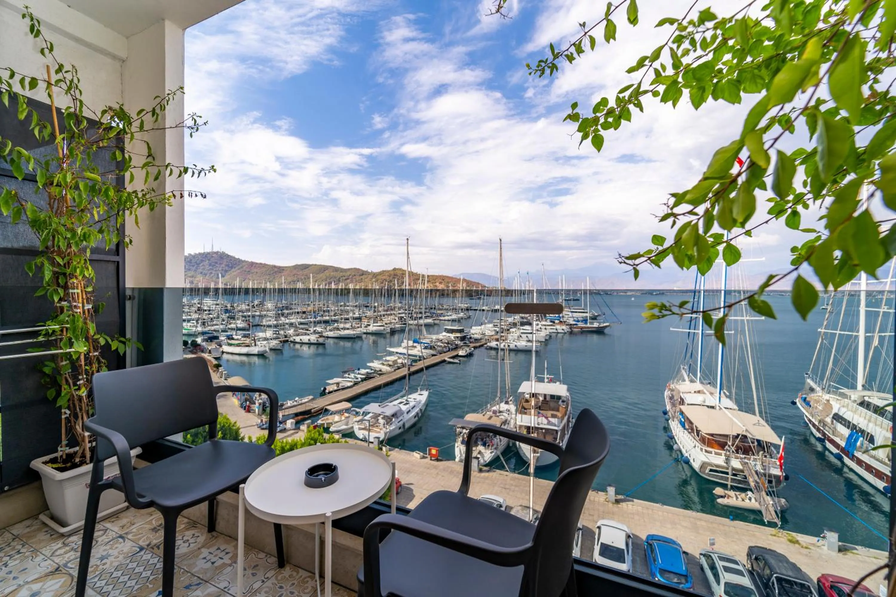 Balcony/Terrace in Ece Marina Suites
