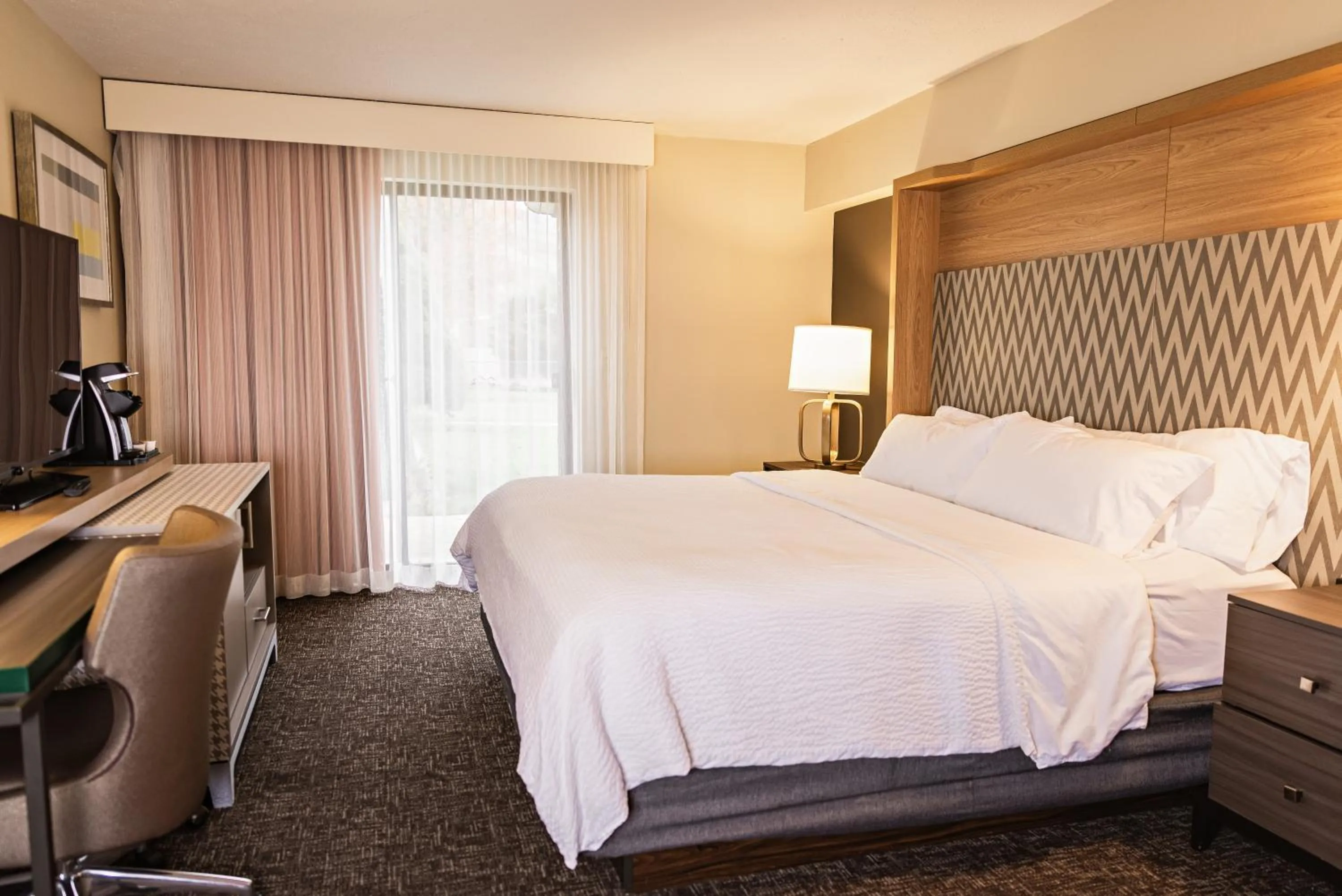 Bed in Holiday Inn Clarkston - Lewiston by IHG